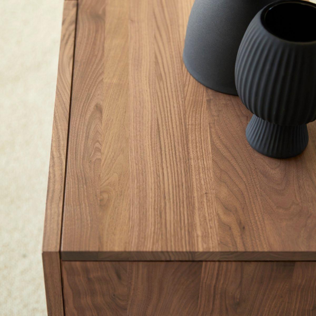 Tikamoon Buffet aus massivem Nussbaum 175 cm Metric