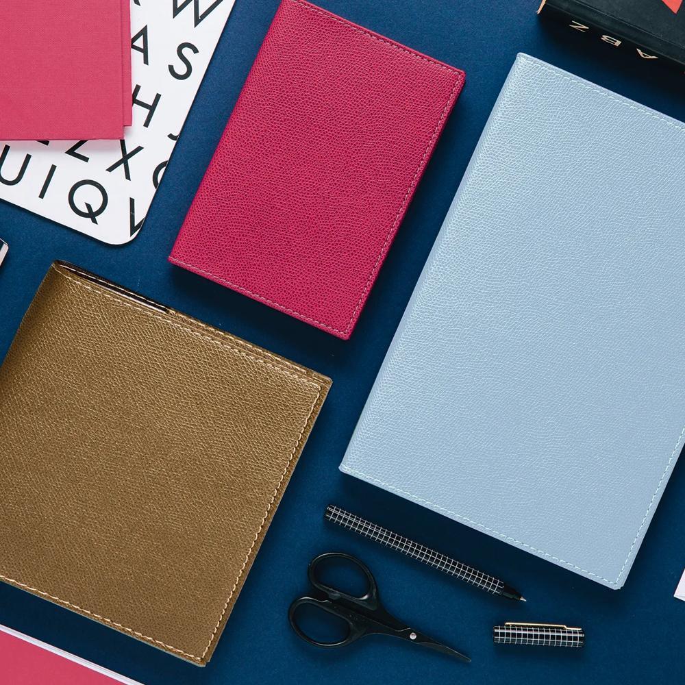 QUO-VADIS Quo Vadis - Terminkalender - 2025 - Executif - Die Woche Planning - Deutsch - Club - Rosa - Dez/Dez - 16x16 cm - Clairefontaine-Papier Weiß - Hergestellt in Frankreich