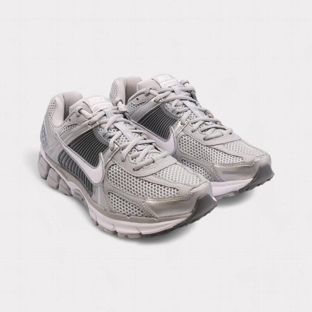 NIKE Zoom Vomero 5 - Wolf Grey