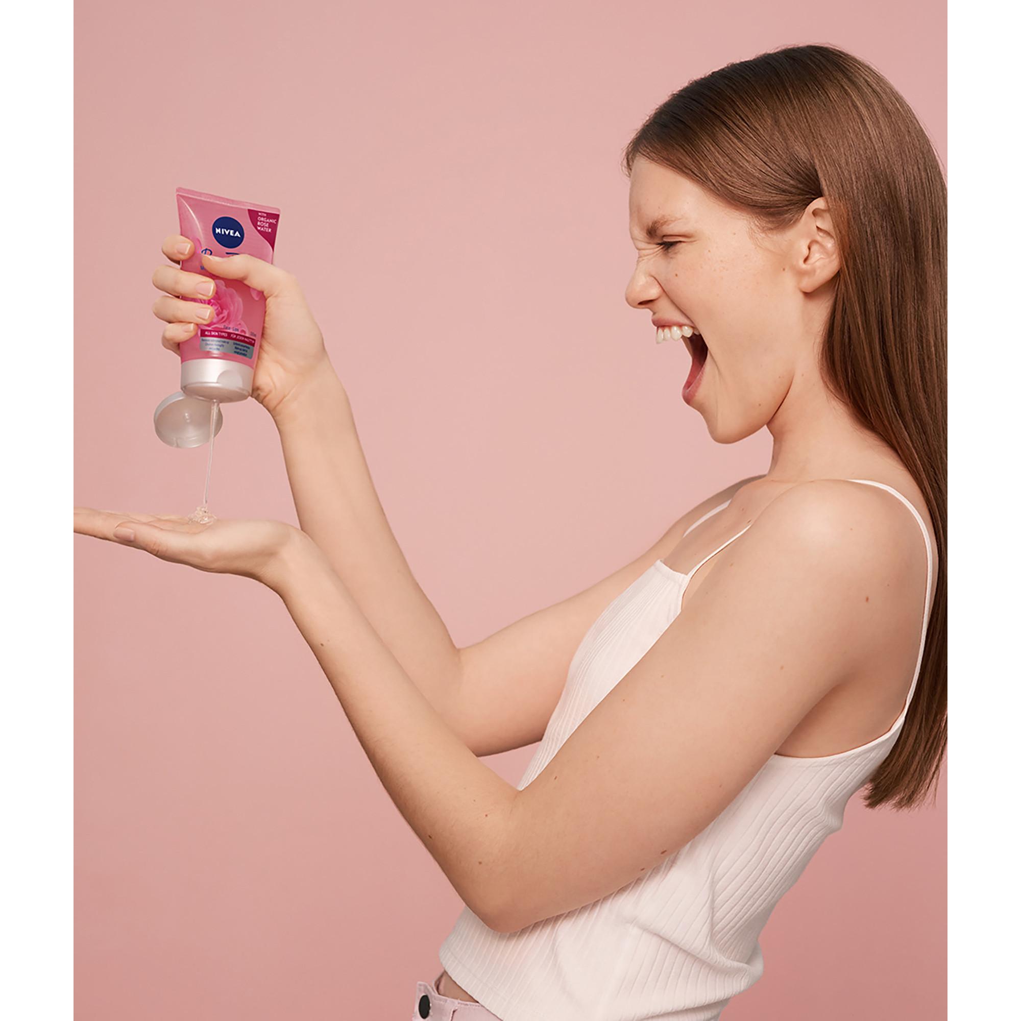 NIVEA Rosenwasser Face Cleansing Rosenwasser Waschgel