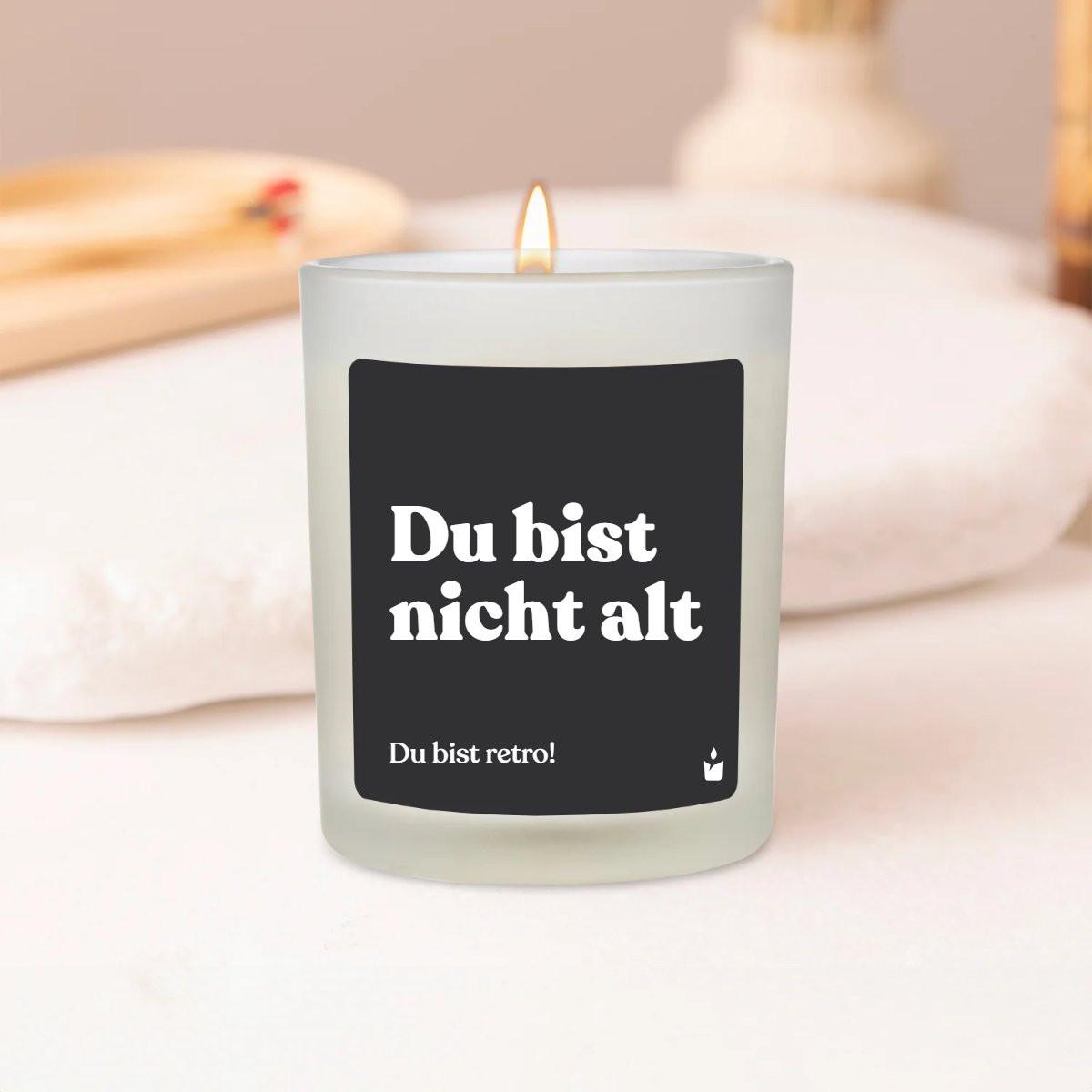 CandleHand Duftkerze Woody Du bist nicht alt - Du bist retro!