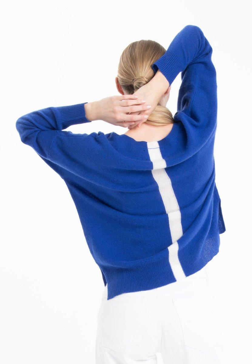 Studio Cashmere8 NAMI 23 V-Ausschnitt Pullover mit farbigem Streifen - 100% Kaschmir