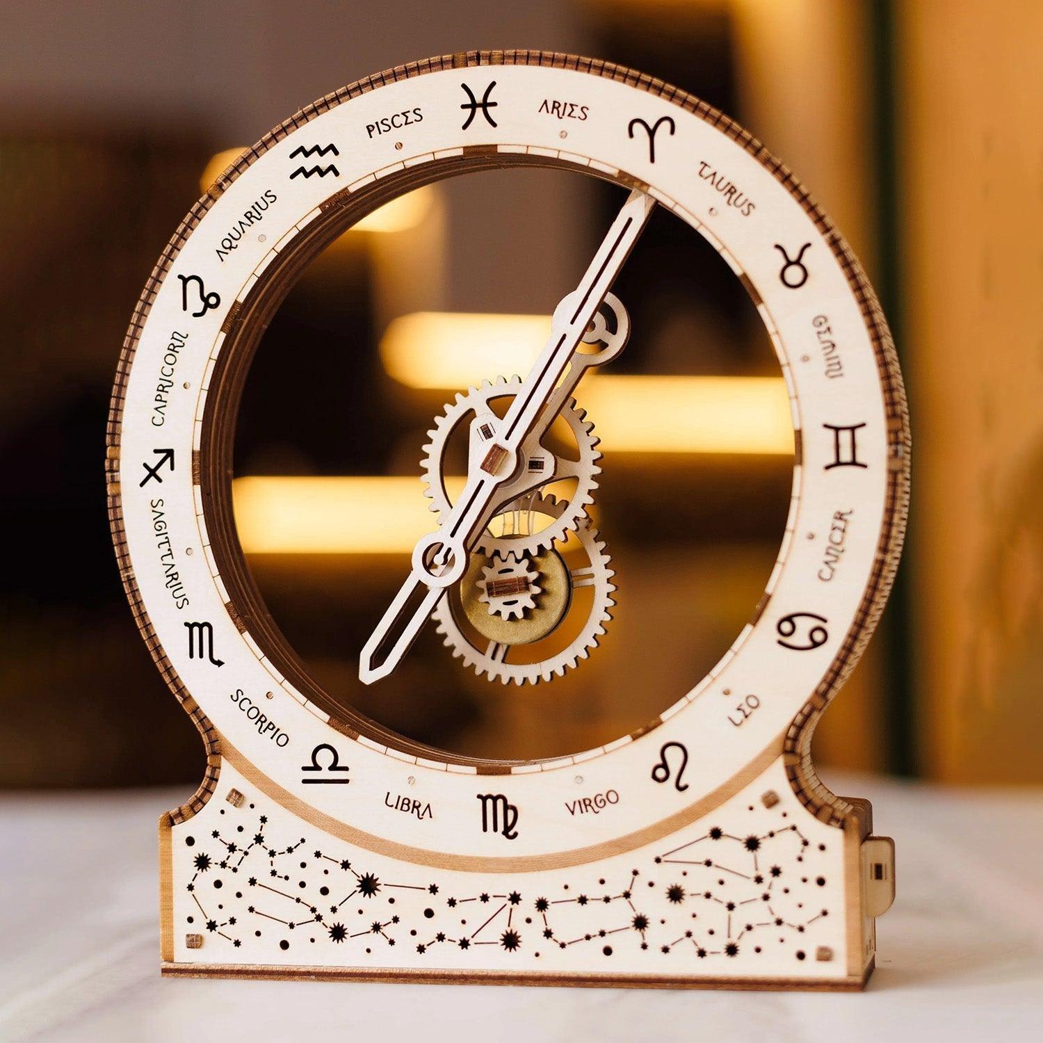 Wood Trick Bausatz Kinetic Clock: Zodiac (157Teile)