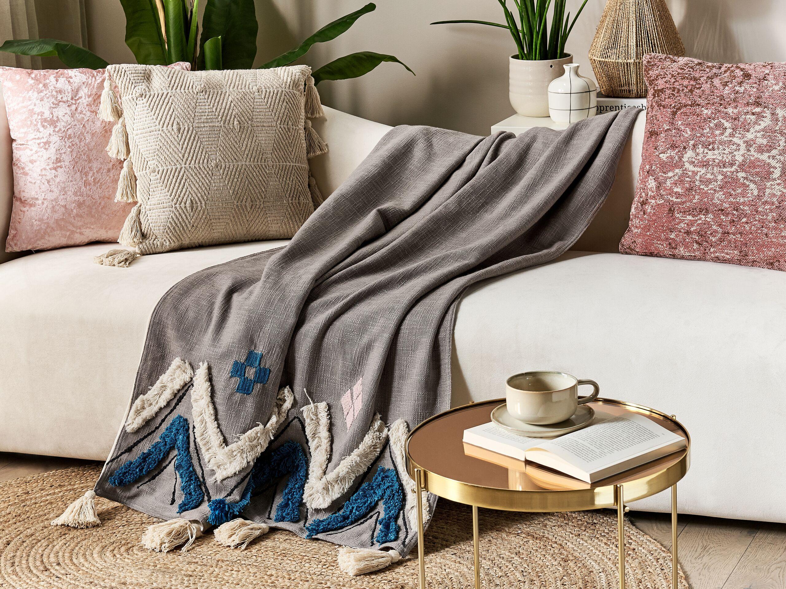 Beliani Kuscheldecke aus Baumwolle Klassisch KOTTAYAM