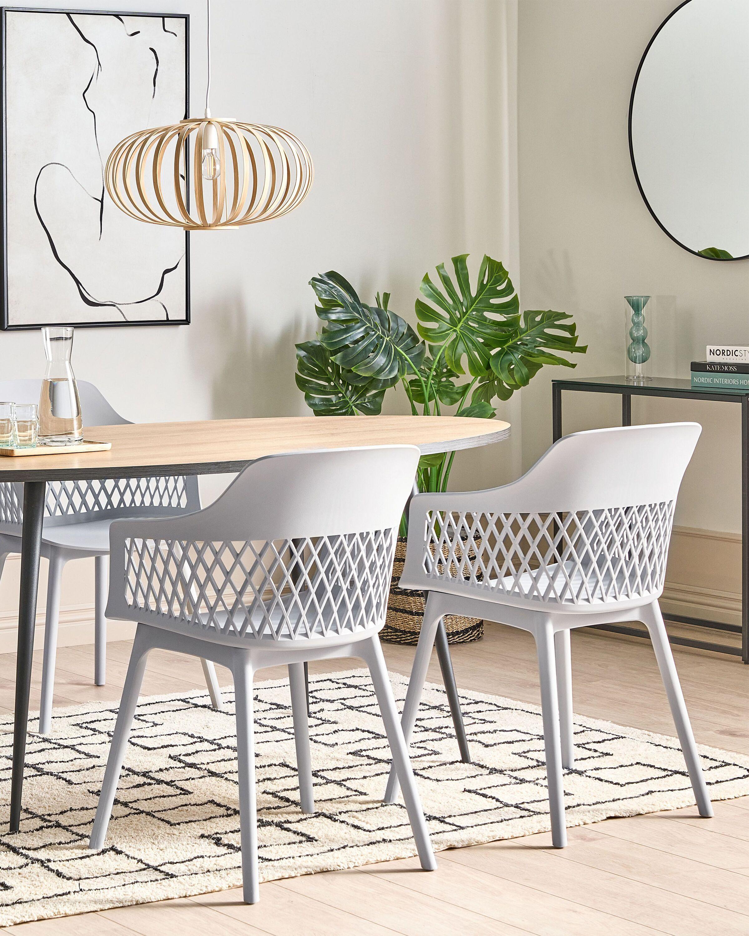 Beliani Esszimmerstuhl 2er Set aus Polypropylen Skandinavisch ALMIRA