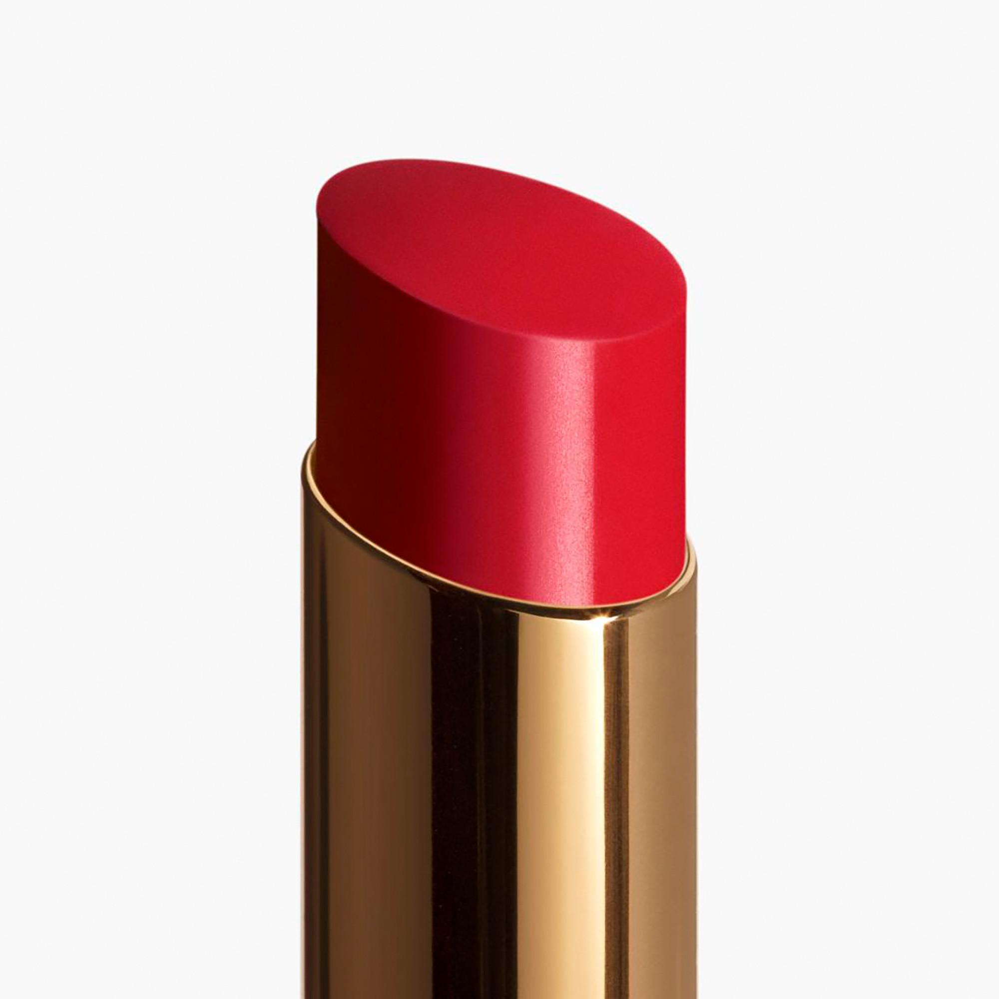 CHANEL ROUGE COCO FLASH colour, shine, intensity in a flash