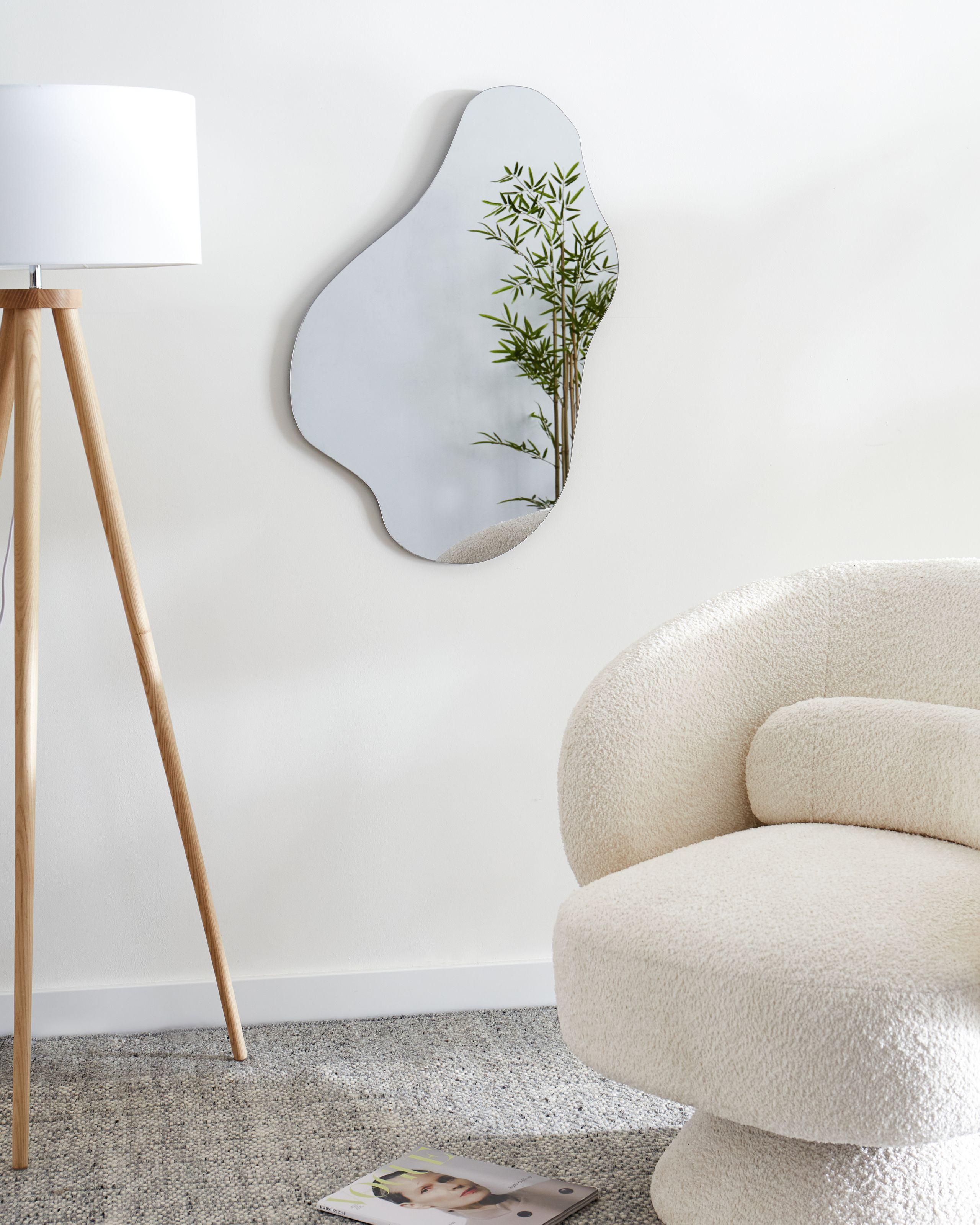 Beliani Wandspiegel aus MDF-Platte Minimalistisch HERRY