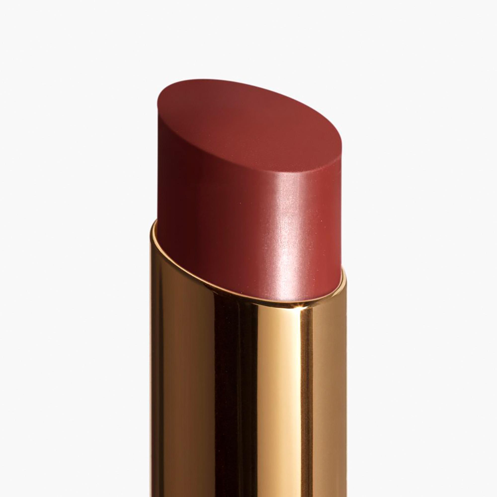CHANEL ROUGE COCO FLASH colour, shine, intensity in a flash