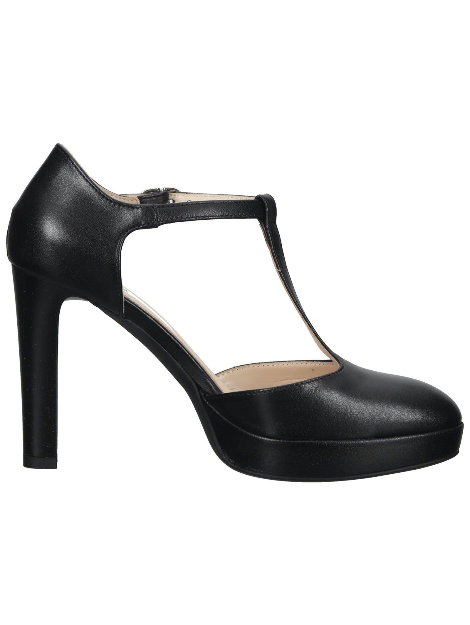 Nero Giardini Pumps