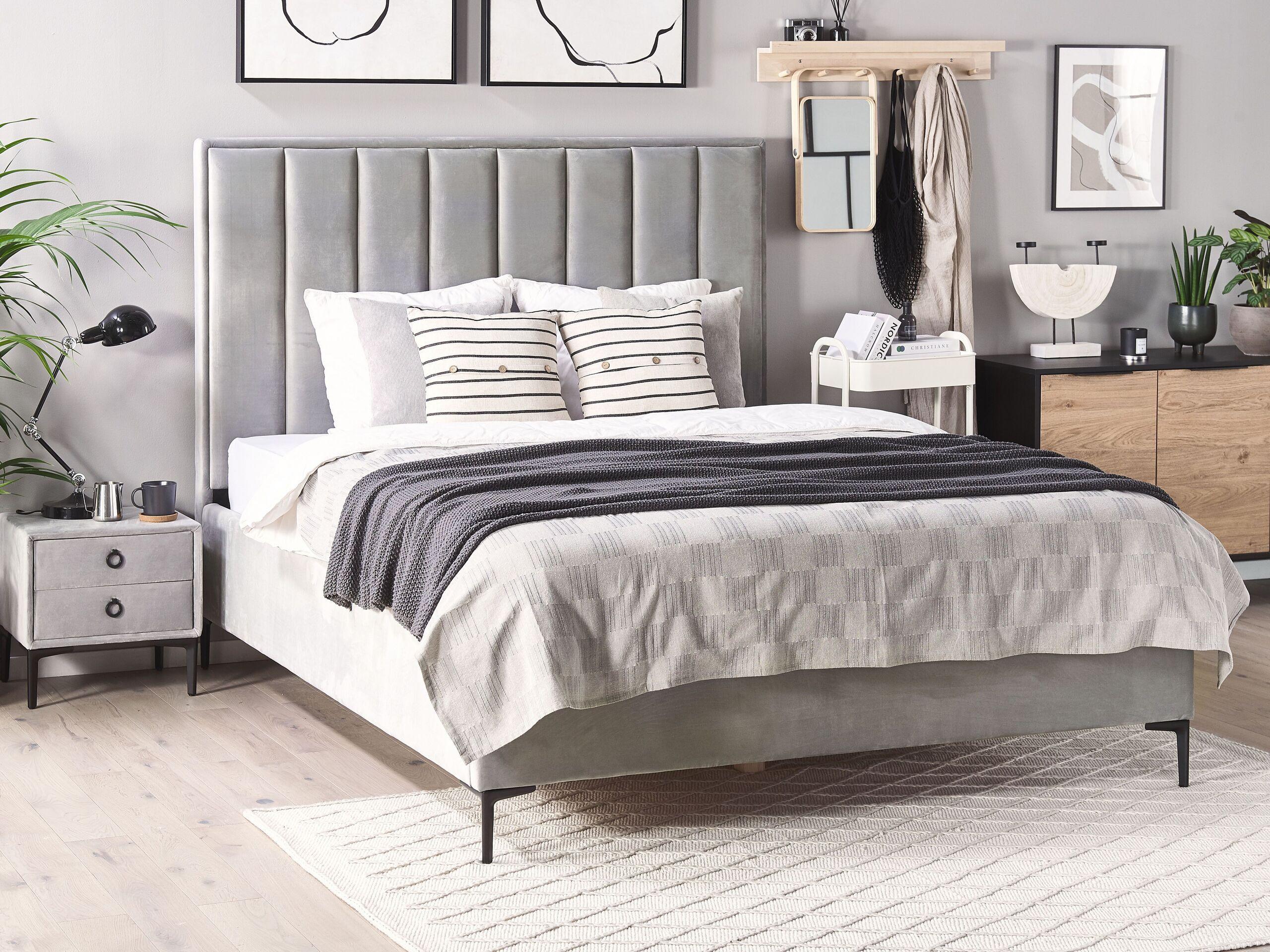 Beliani Schlafzimmer Set aus Samtstoff SEZANNE