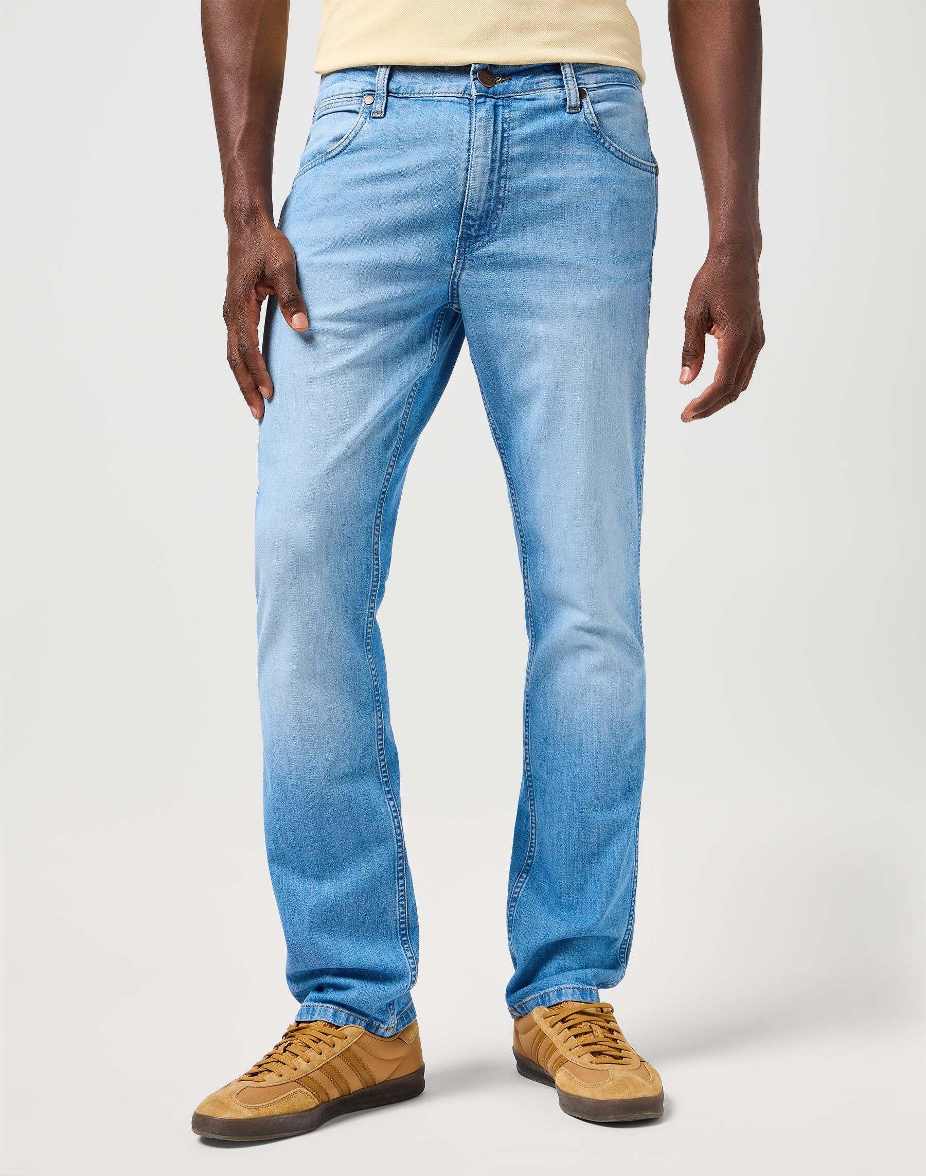Wrangler Greensboro Straight Leg Regular Fit Jeans