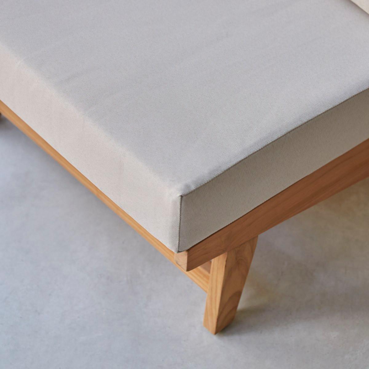 Tikamoon Sessel aus massivem Teak Olia