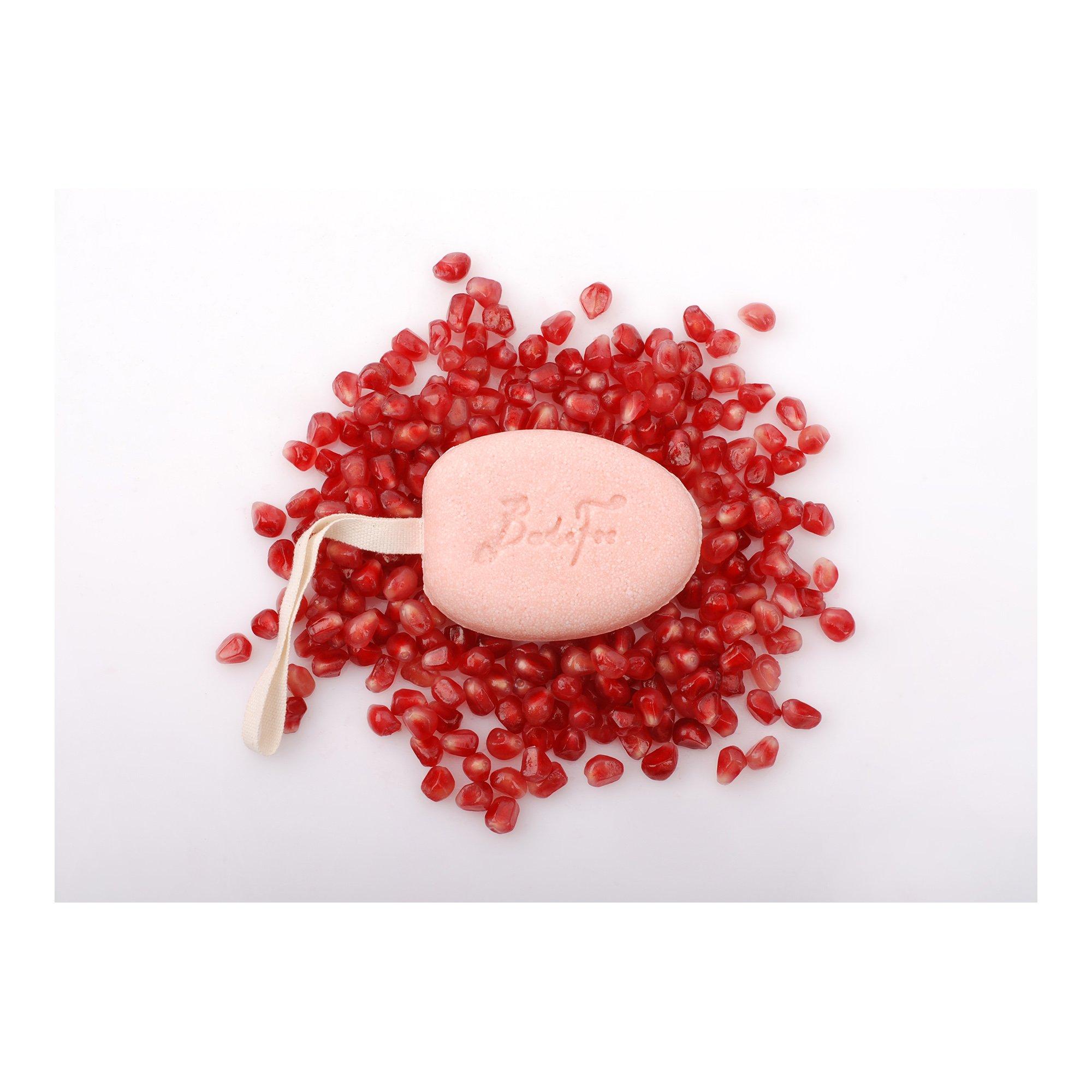 BadeFee Fazinierende feste Duschpflege mit reinigendemCremeschaum. Ein angenehm süßer D Faszinierende Feste Duschpflege: Reinigender Cremeschaum, Sanfte Hautpflege Und Besonderer Duft