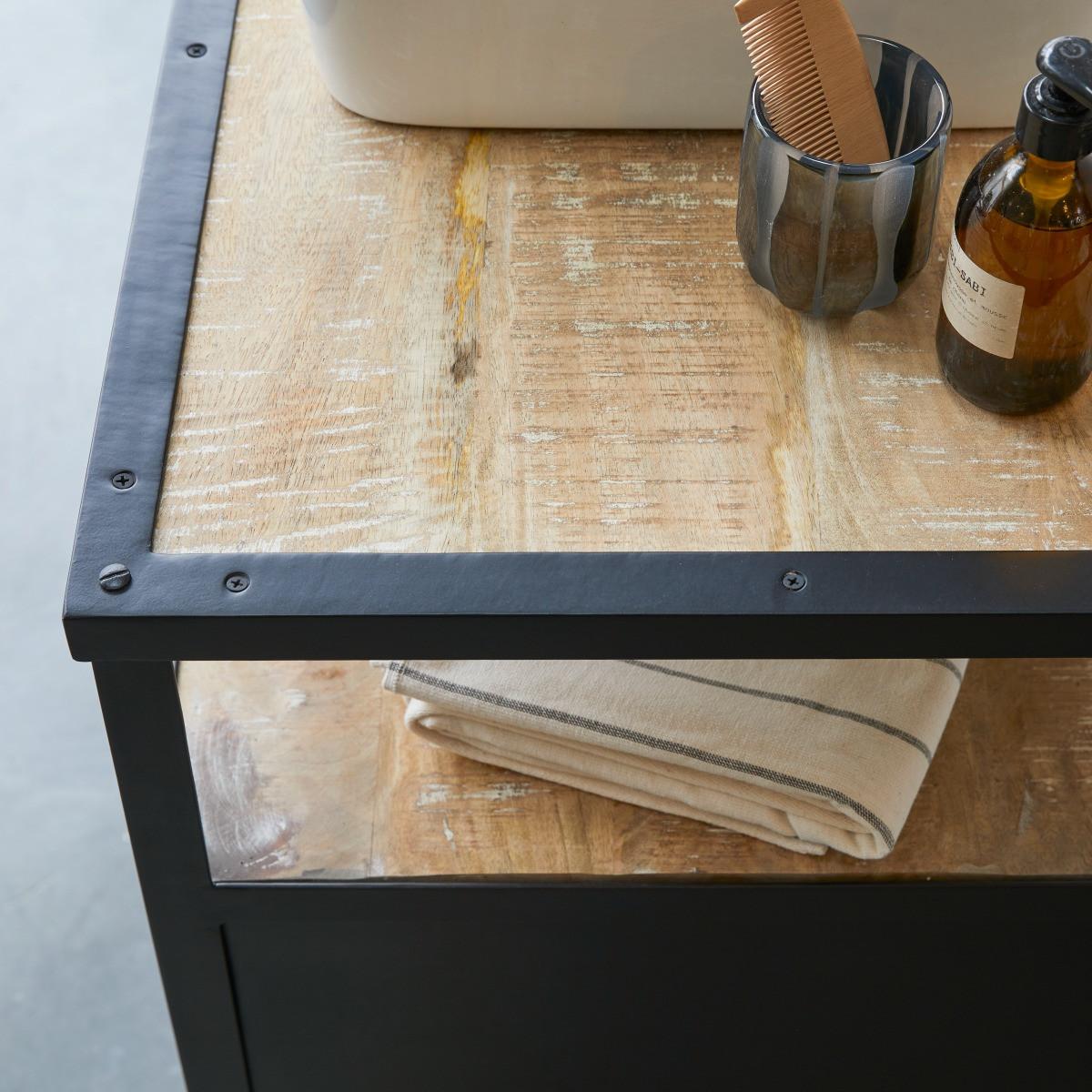 Tikamoon Waschtischunterschrank aus massivem Mangoholz und Metall 140 cm Industriel