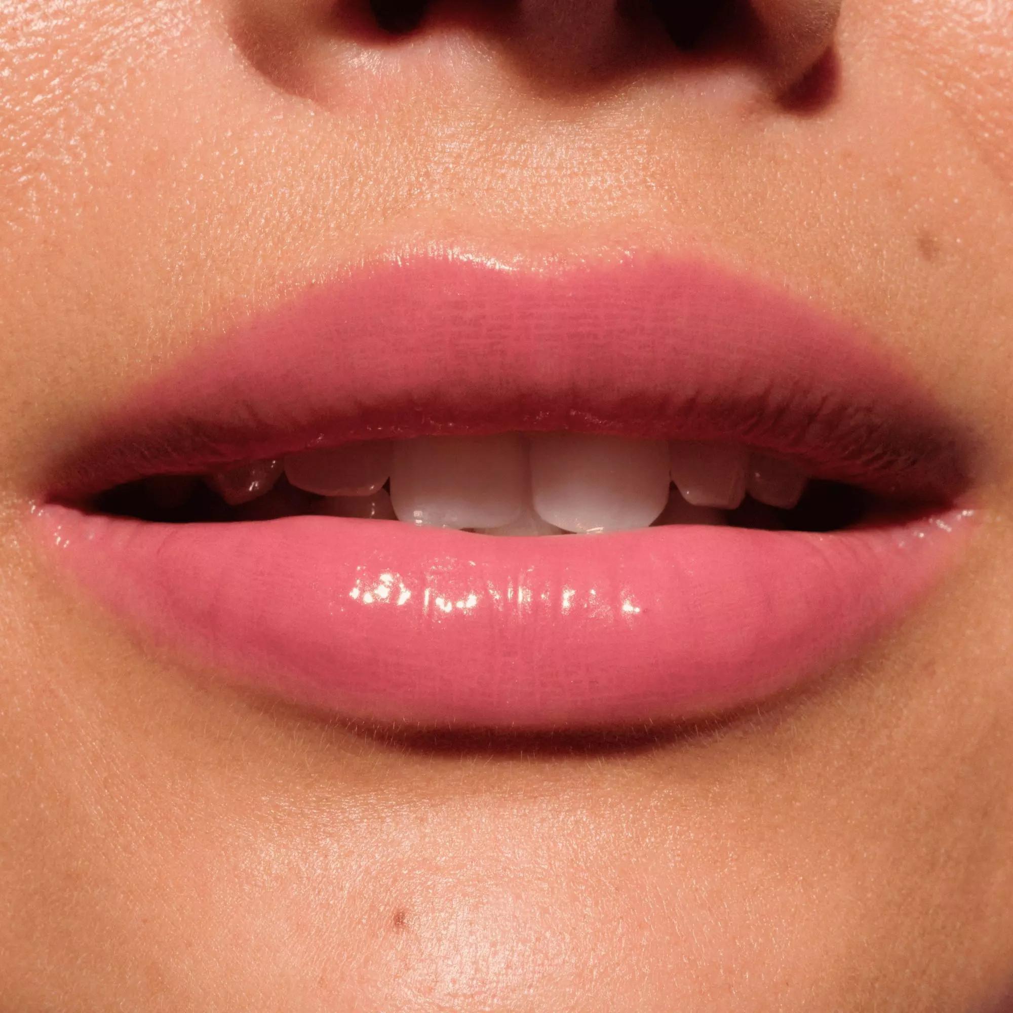 CATRICE Butter Drippin' Glossy Lip Balm