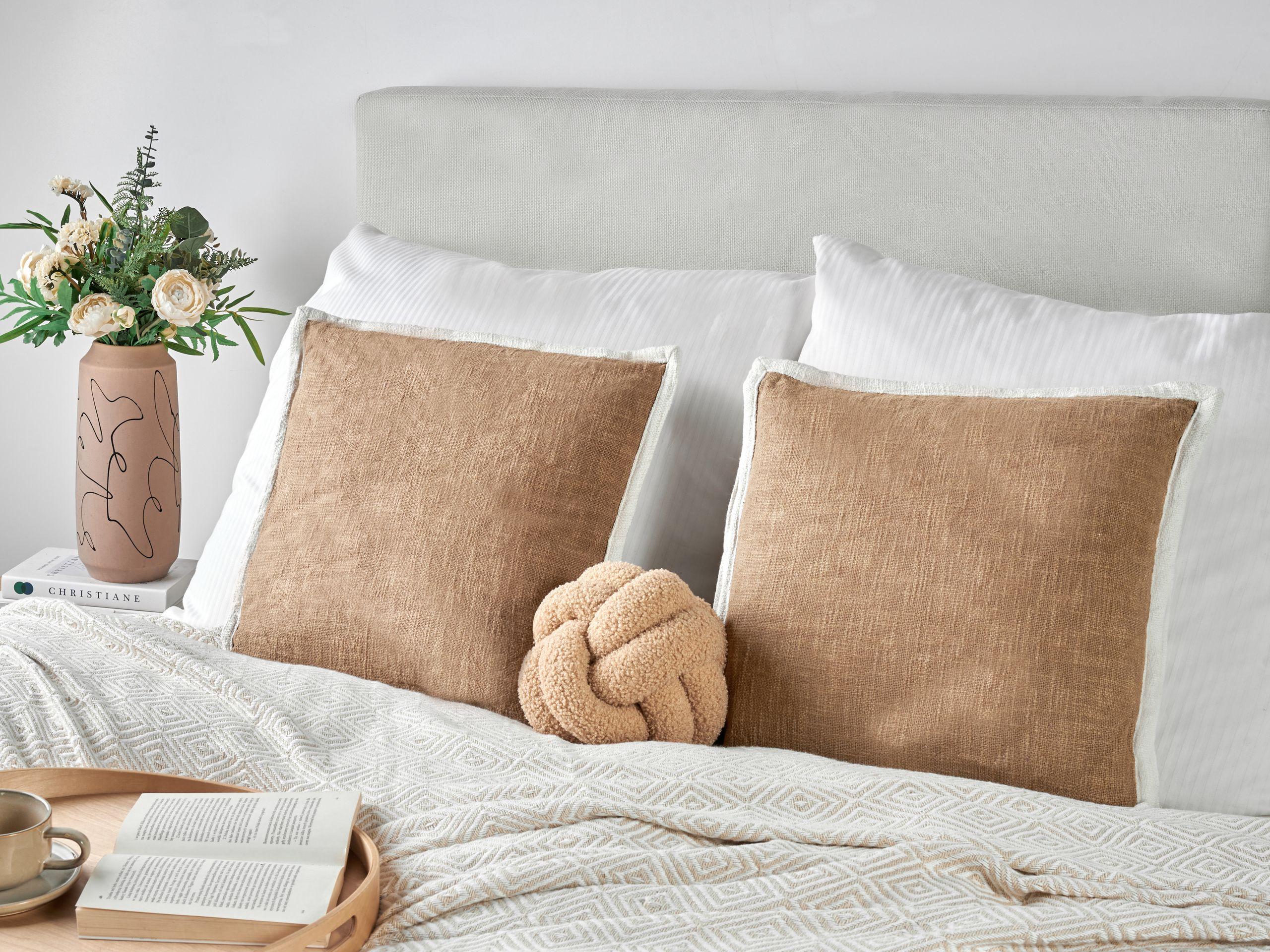 Beliani Dekokissen 2er Set aus Baumwolle Modern IANTHE