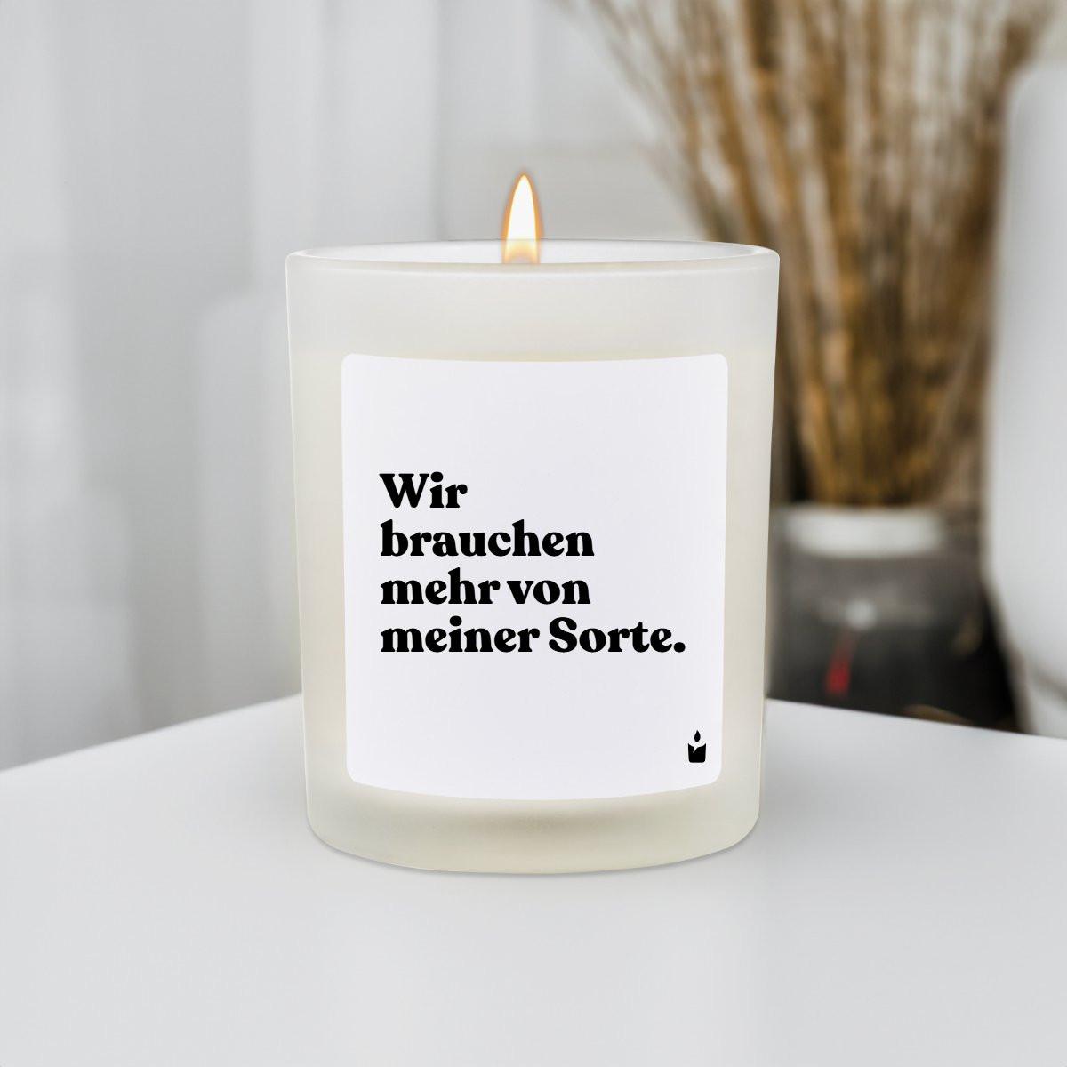 CandleHand Duftkerze Woody Wir brauchen mehr von meiner Sorte.