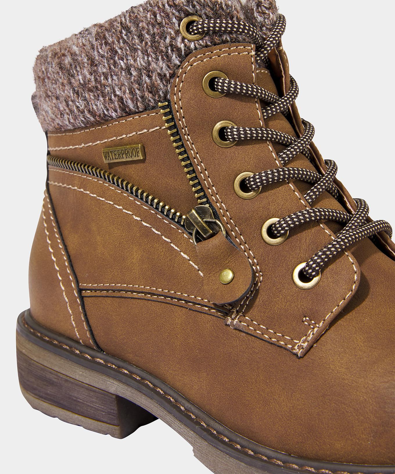 Joe Browns Wanderstiefeletten im Herbststil