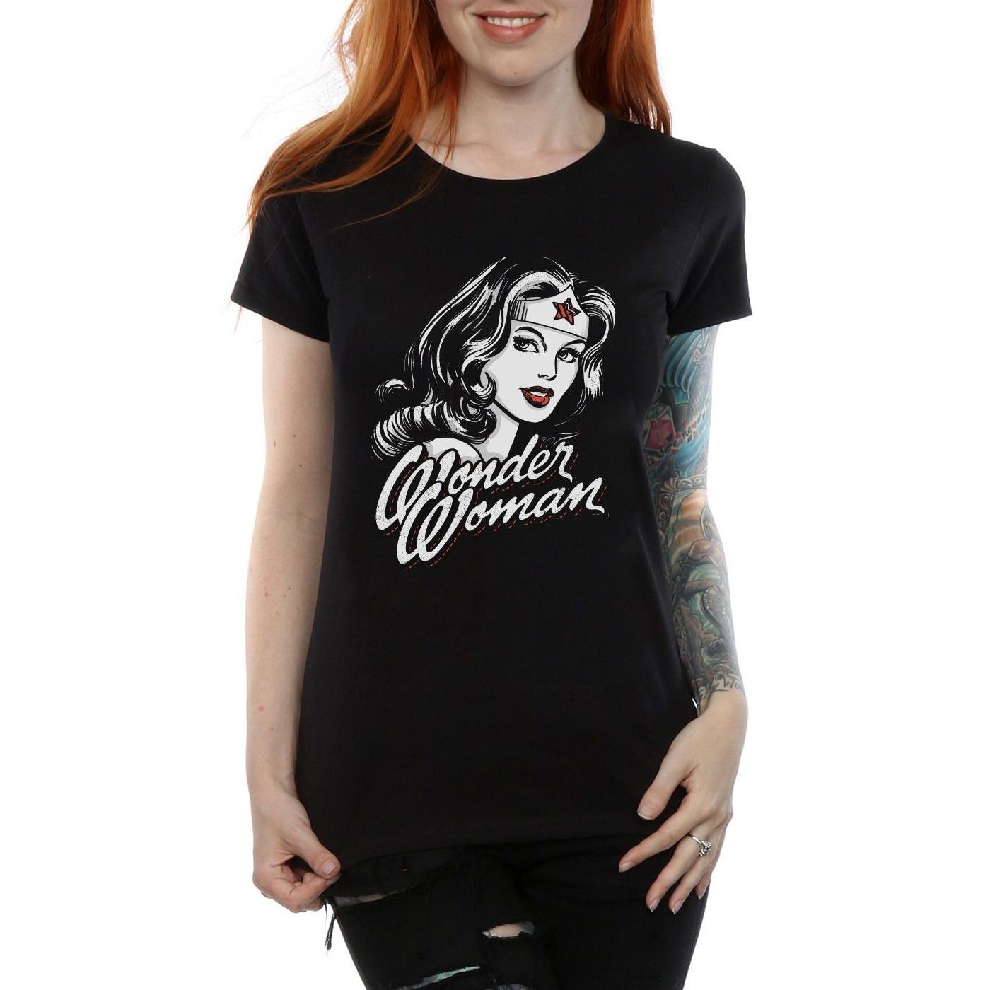 Wonder Woman Hint T-Shirt