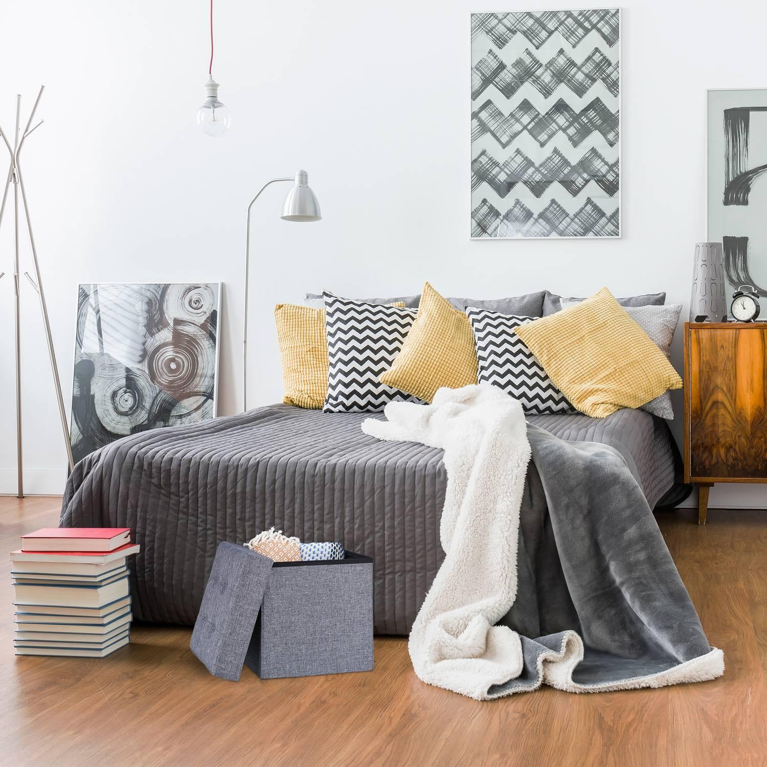 B2X Palette mit Stauraum