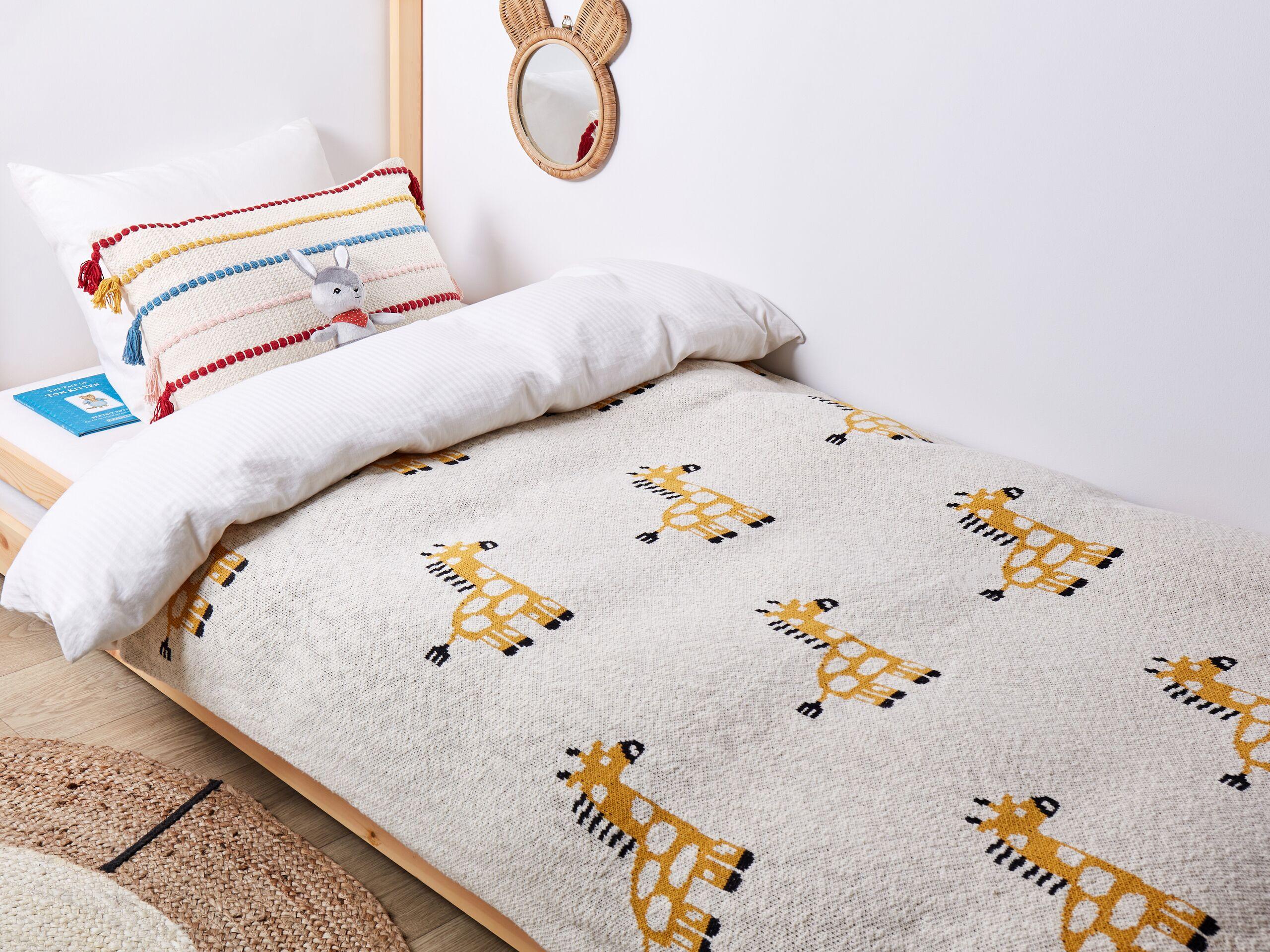 Beliani Kuscheldecke aus Baumwolle Modern CHILARI