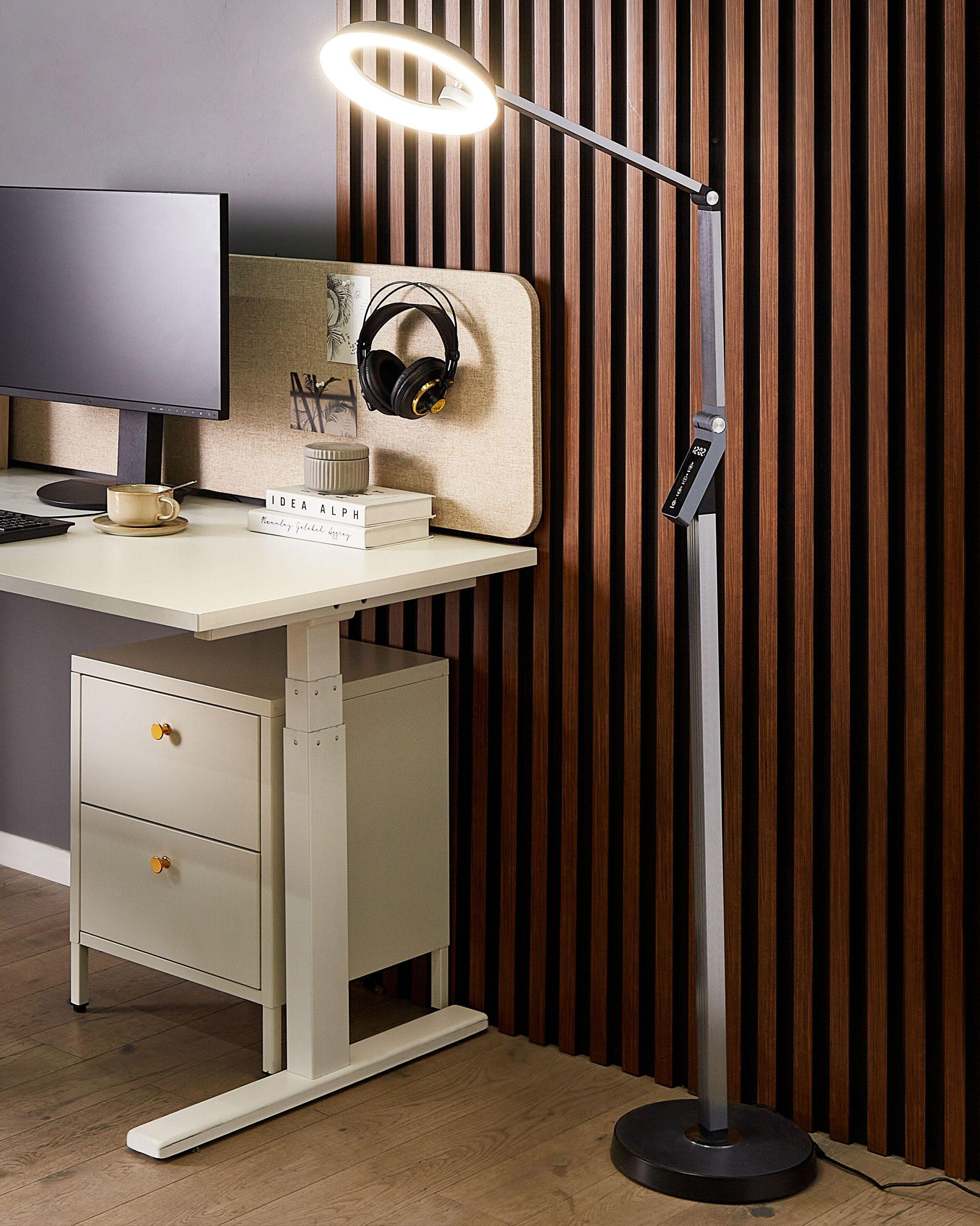 Beliani LED Stehlampe aus Kunststoff Modern CARINA