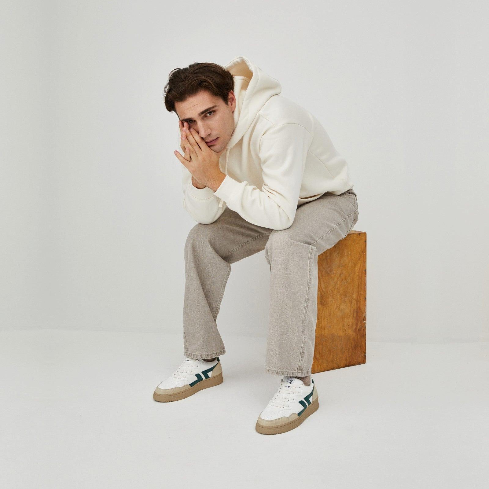 ZÈta Niedrige Sneakers Bêta B2