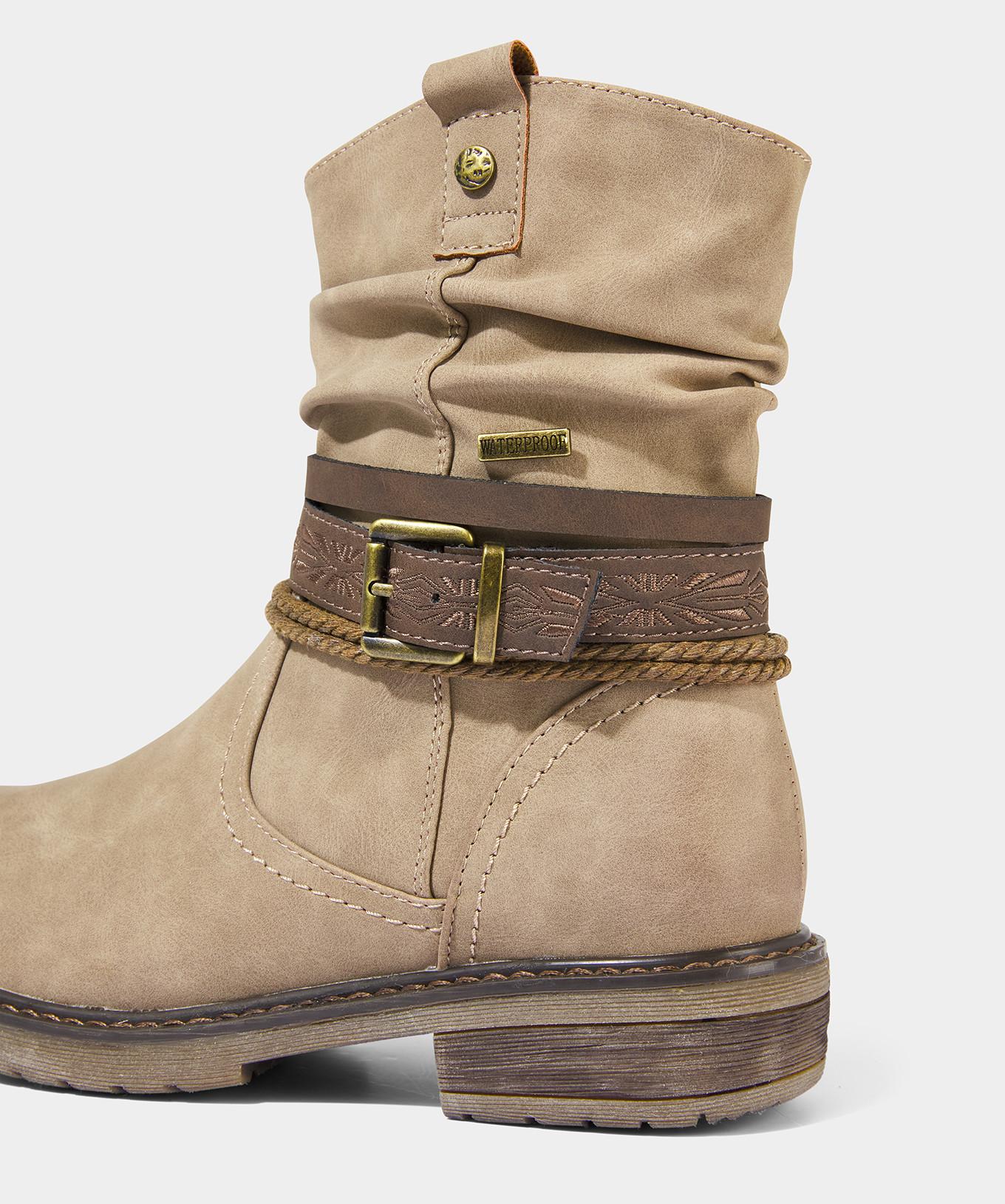 Joe Browns Stiefeletten mit gewebtem Muster und Schnallenriemen