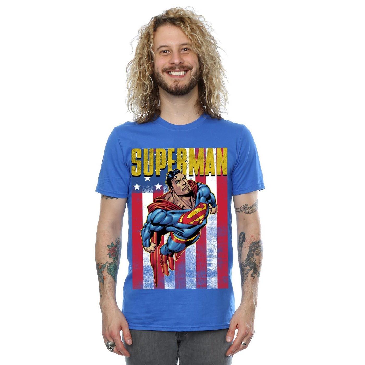 SUPERMAN Aktion Pose Amerikanische Flagge Print T-Shirt