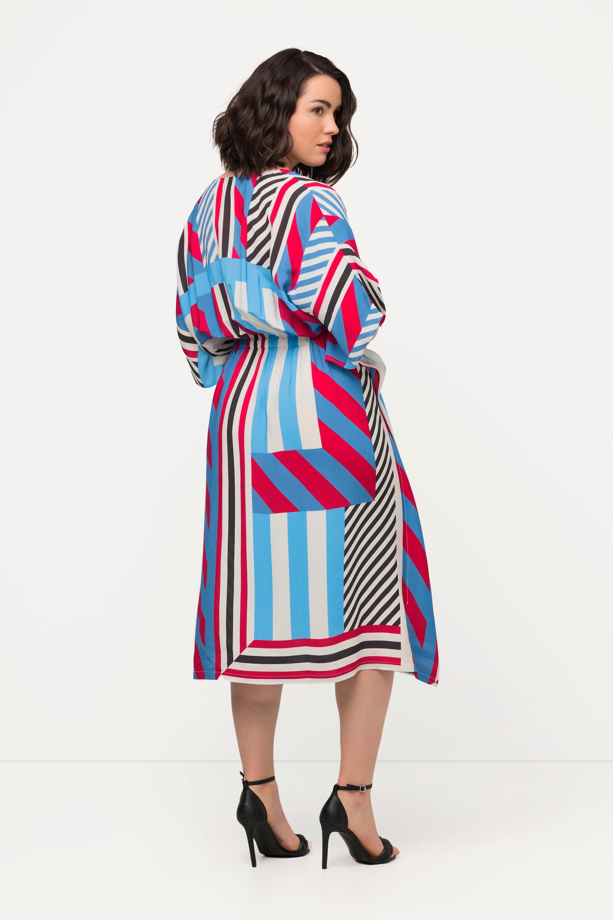Ulla Popken Midikleid Grafisch Oversized Rundhals Halbarm
