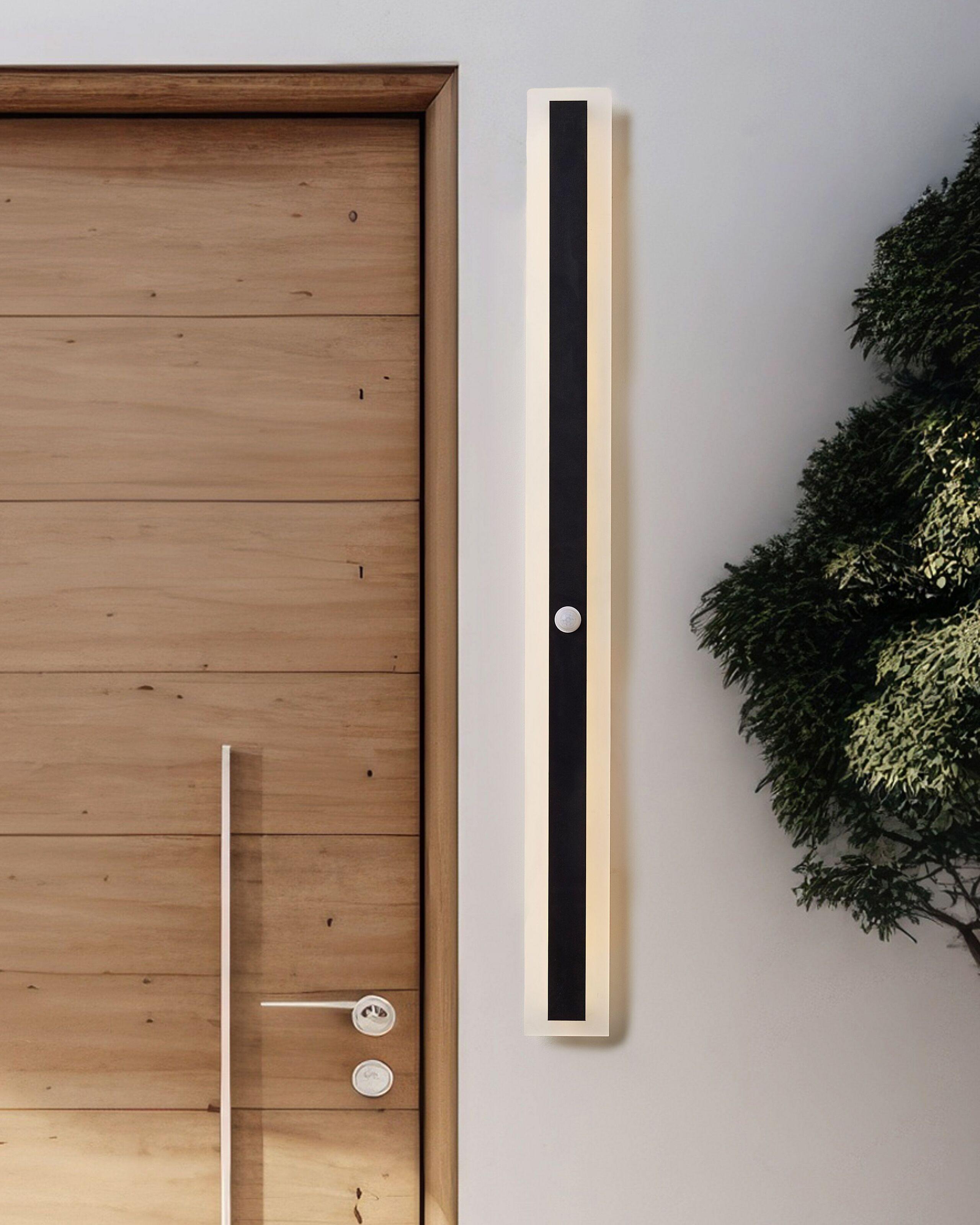 Beliani LED Aussenwandleuchte aus Stahl Modern SAVANE