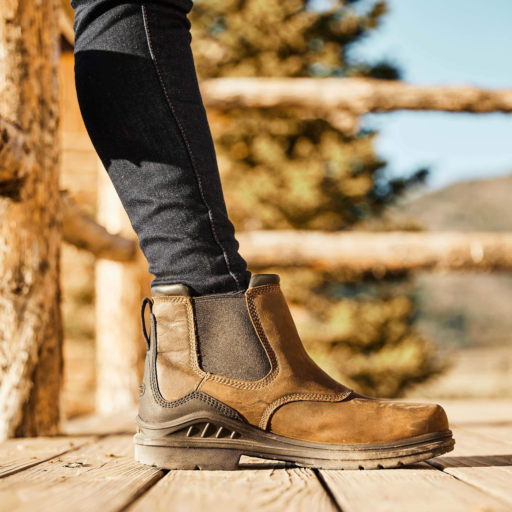 Ariat wasserdichte stiefeletten barnyard twin gore ii antq brn 3.5/6 b