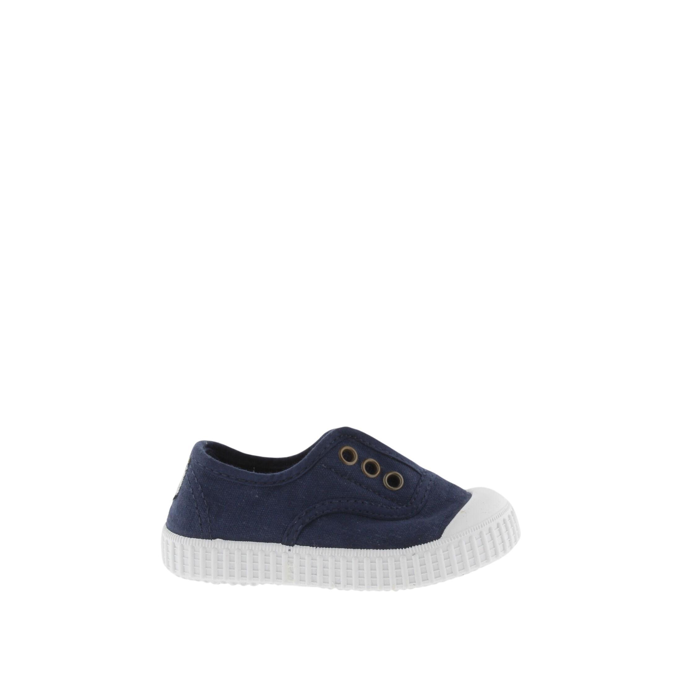Victoria sneakers 1915