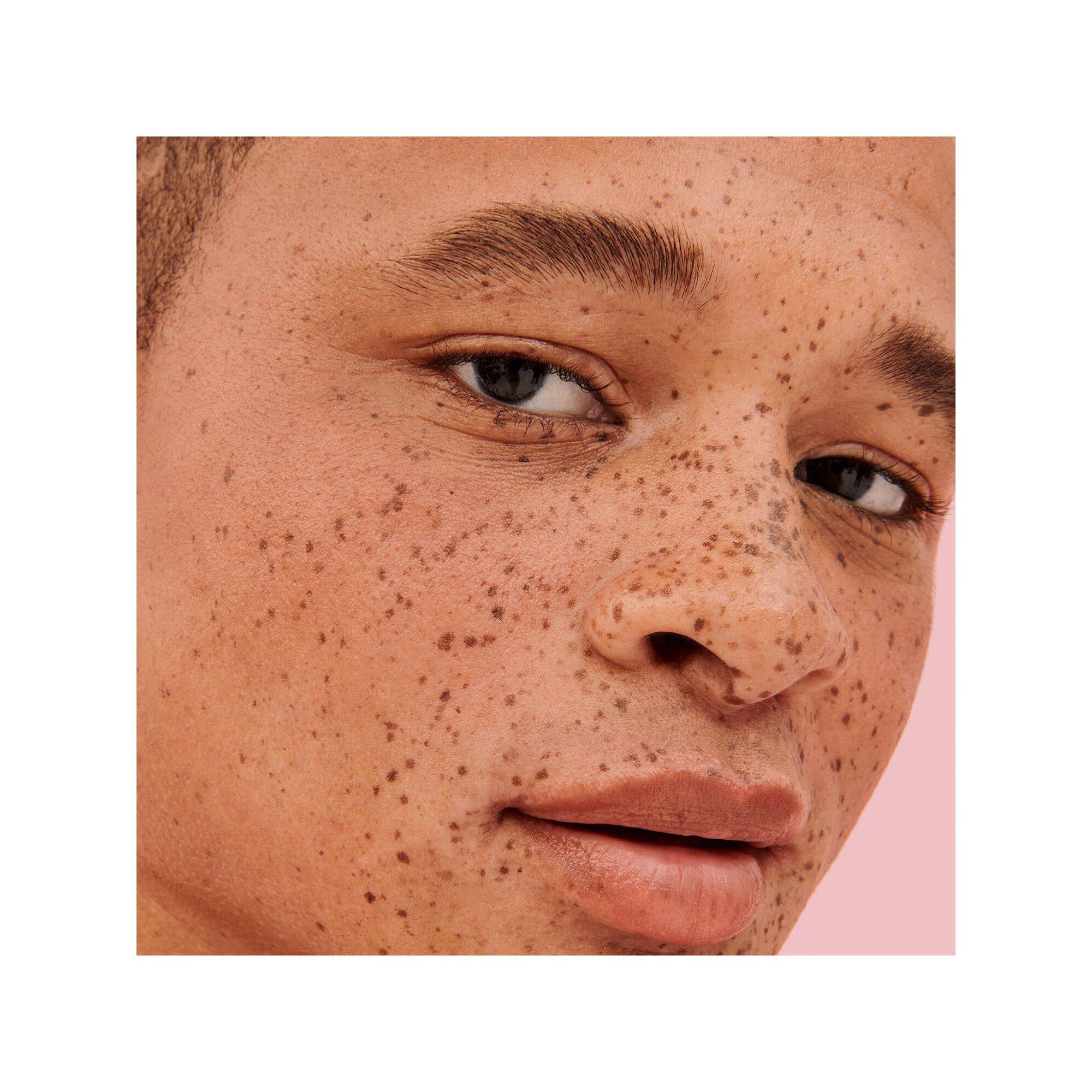 benefit Gimme Brow+ Augenbrauengel - Volumenspendendes Brauen-Fasergel