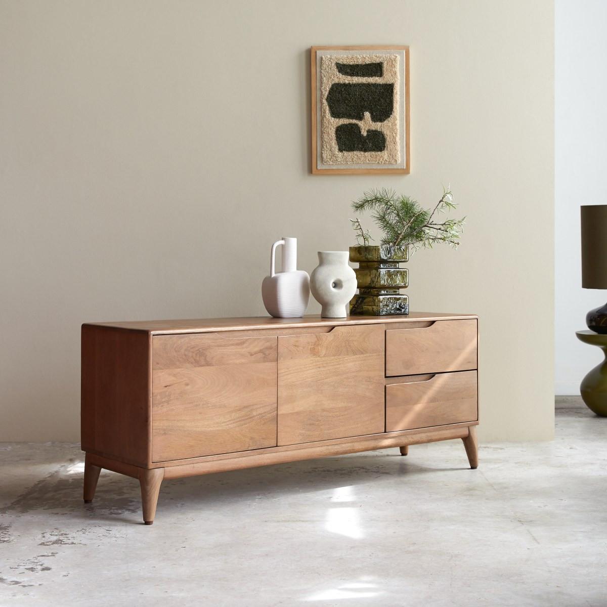 Tikamoon TV-Schrank aus massivem Mangoholz, 140 cm Gabrielle