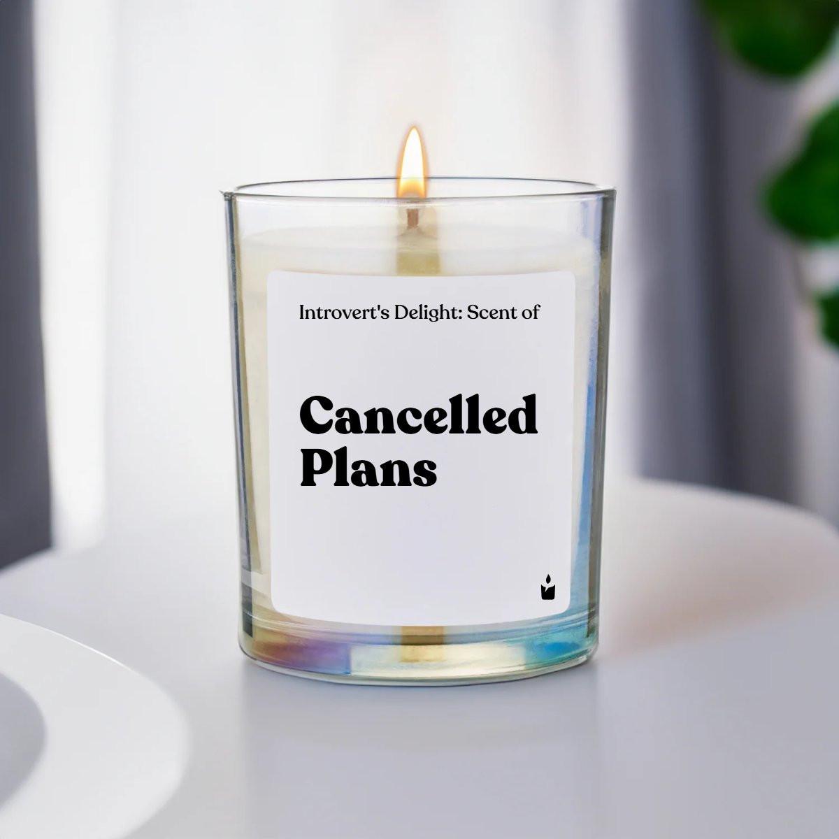 CandleHand Duftkerze Woody Introvert's Delight: Scent of Cancelled Plans