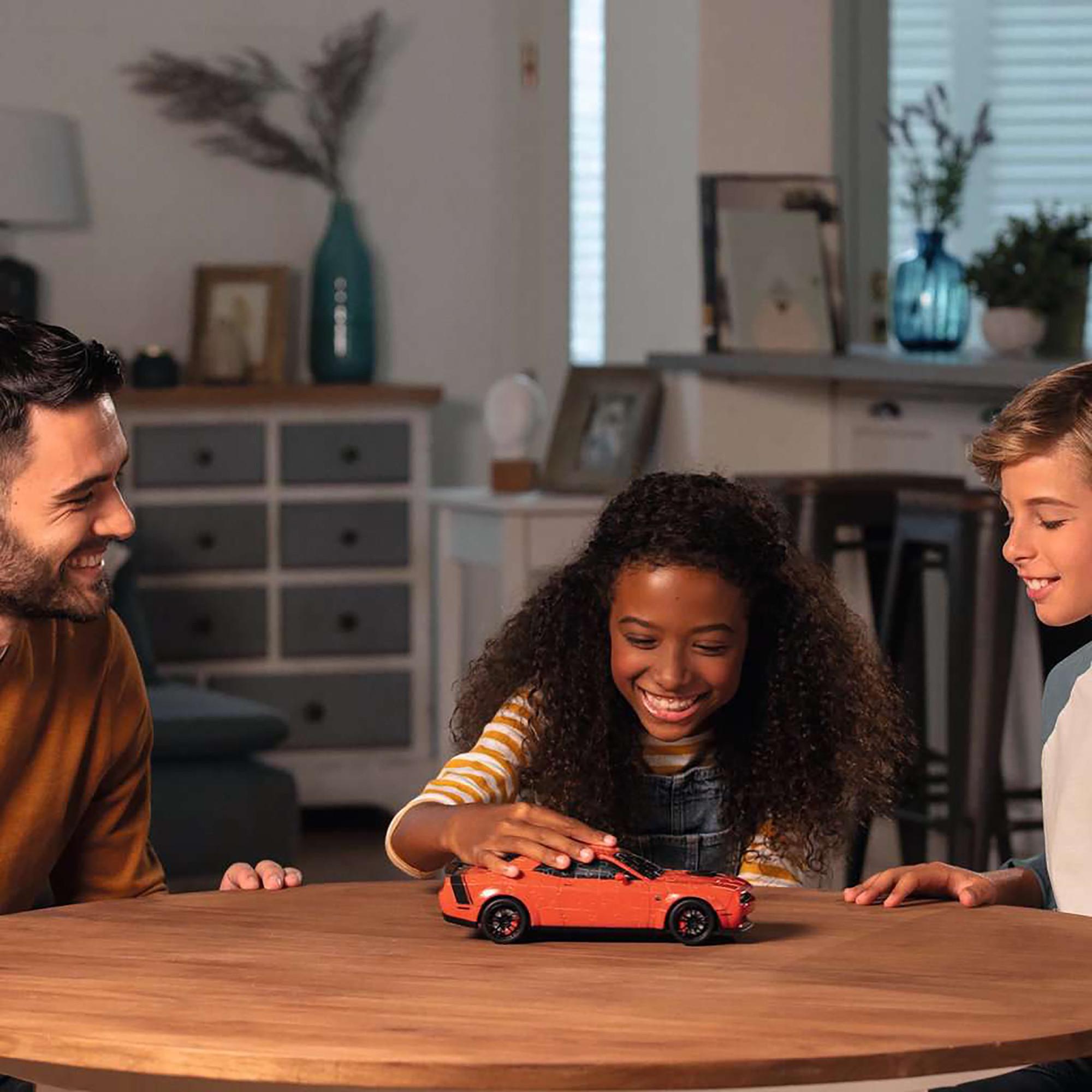 Ravensburger Dodge Challenger R/T Scat Pack Widebody