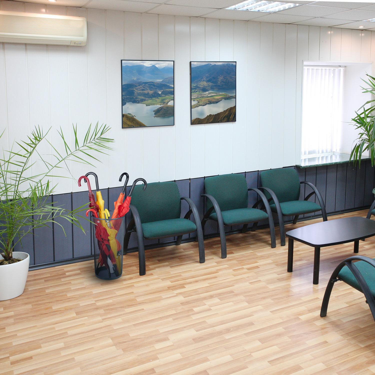 B2X Schirmständer aus Metallgeflecht