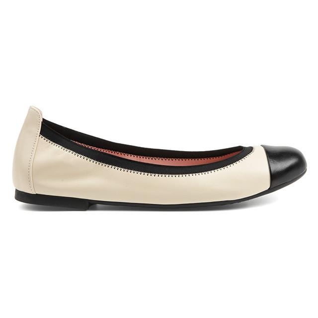 Pretty Ballerinas Nicole