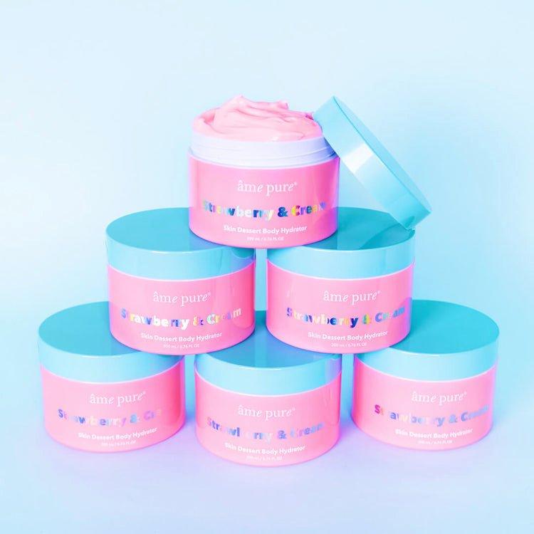 âme pure HOLIDAY GLOW Geschenkset: Luxe Lash Wimpernserum, Feuchtigkeitsserum für das Gesicht, Körpercreme, Handcreme