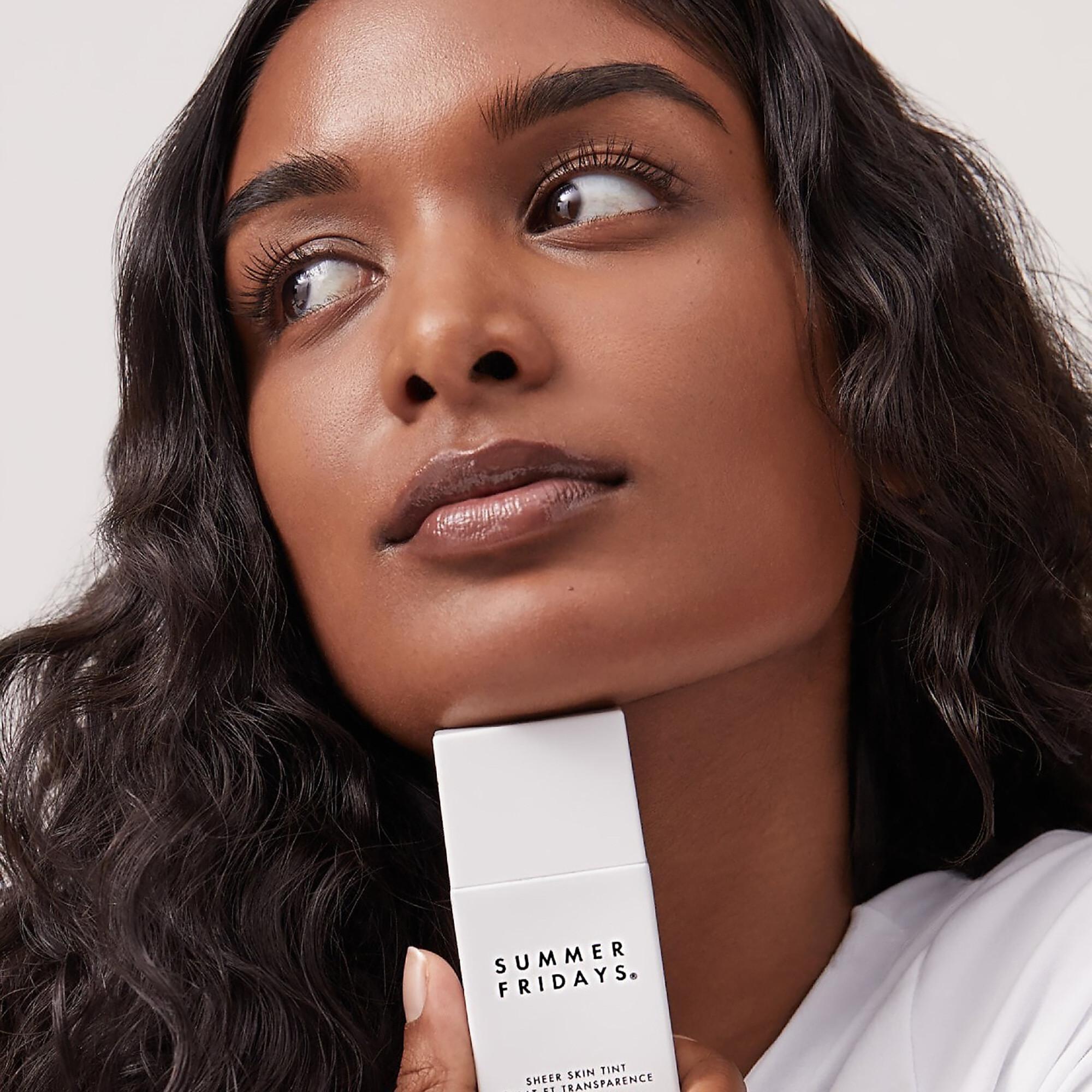 SUMMER FRIDAYS Sheer Skin Tint - Hyaluronsäure + Squalan
