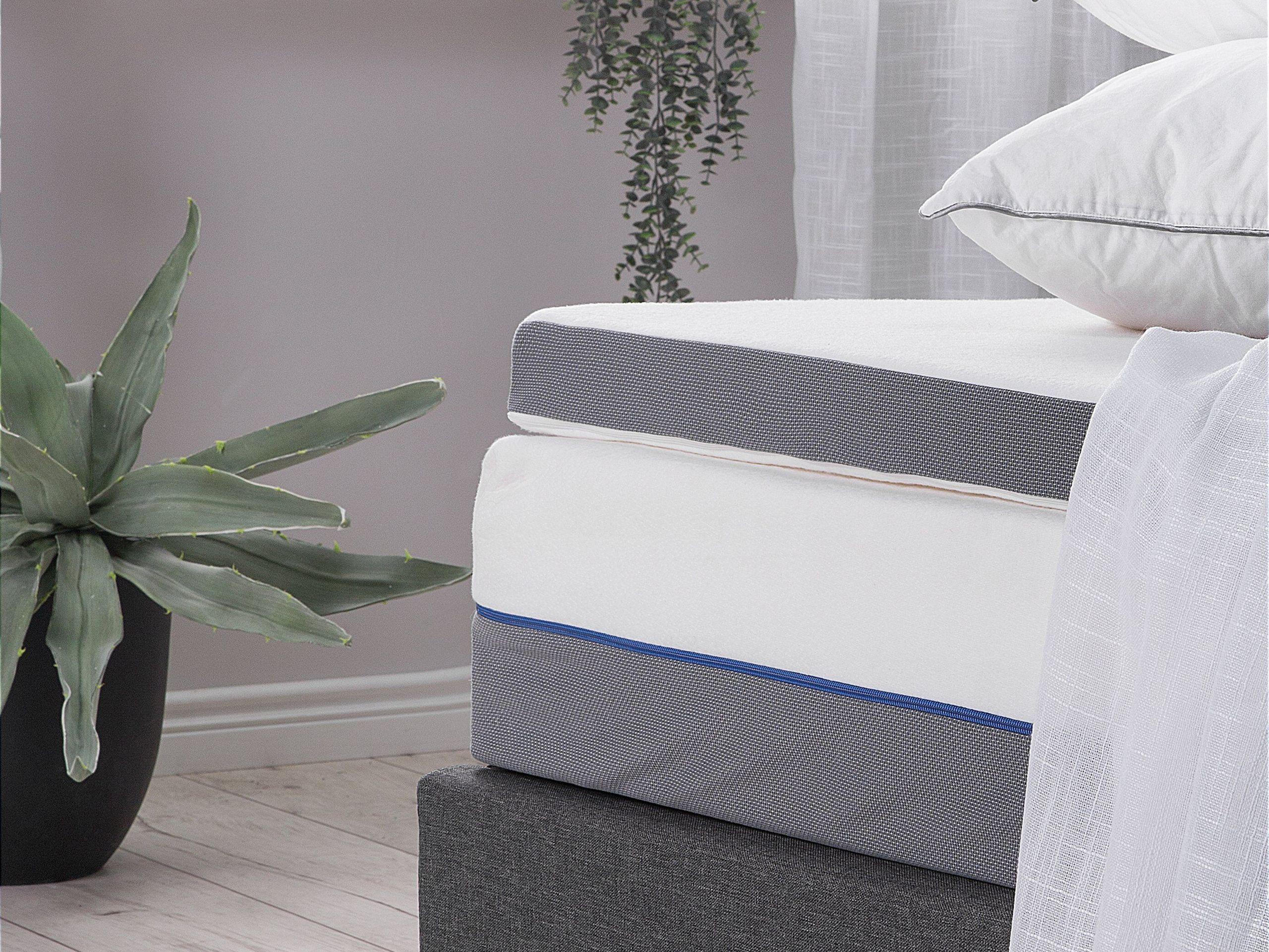 Beliani Matratzentopper aus Polyester COMFY