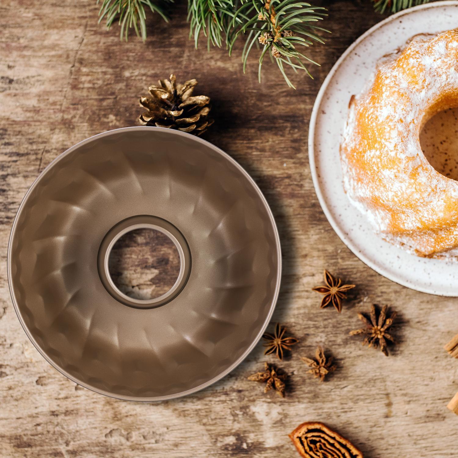 B2X Form für Biskuitkuchen in Beige
