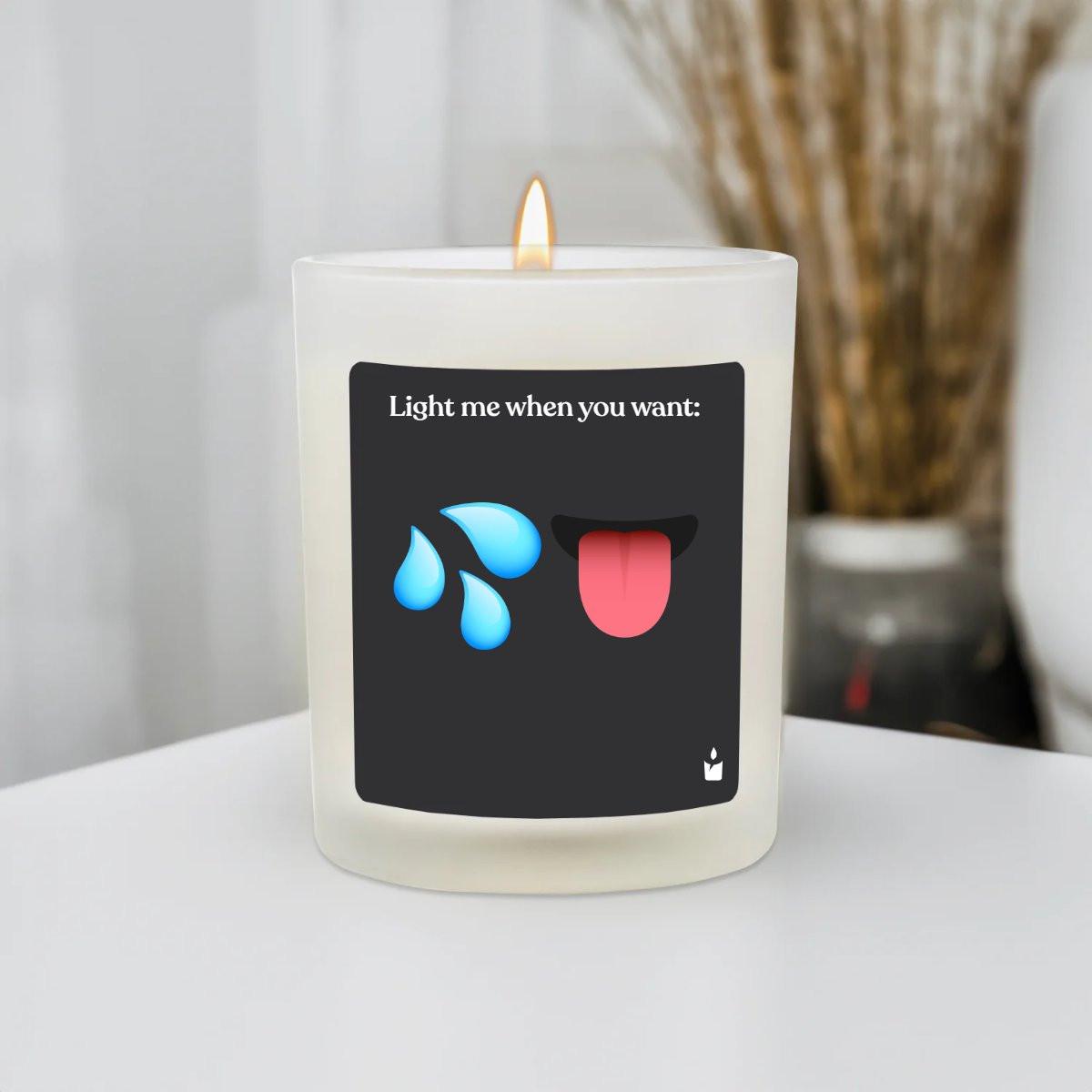 CandleHand Duftkerze Woody Light this candle when you want…