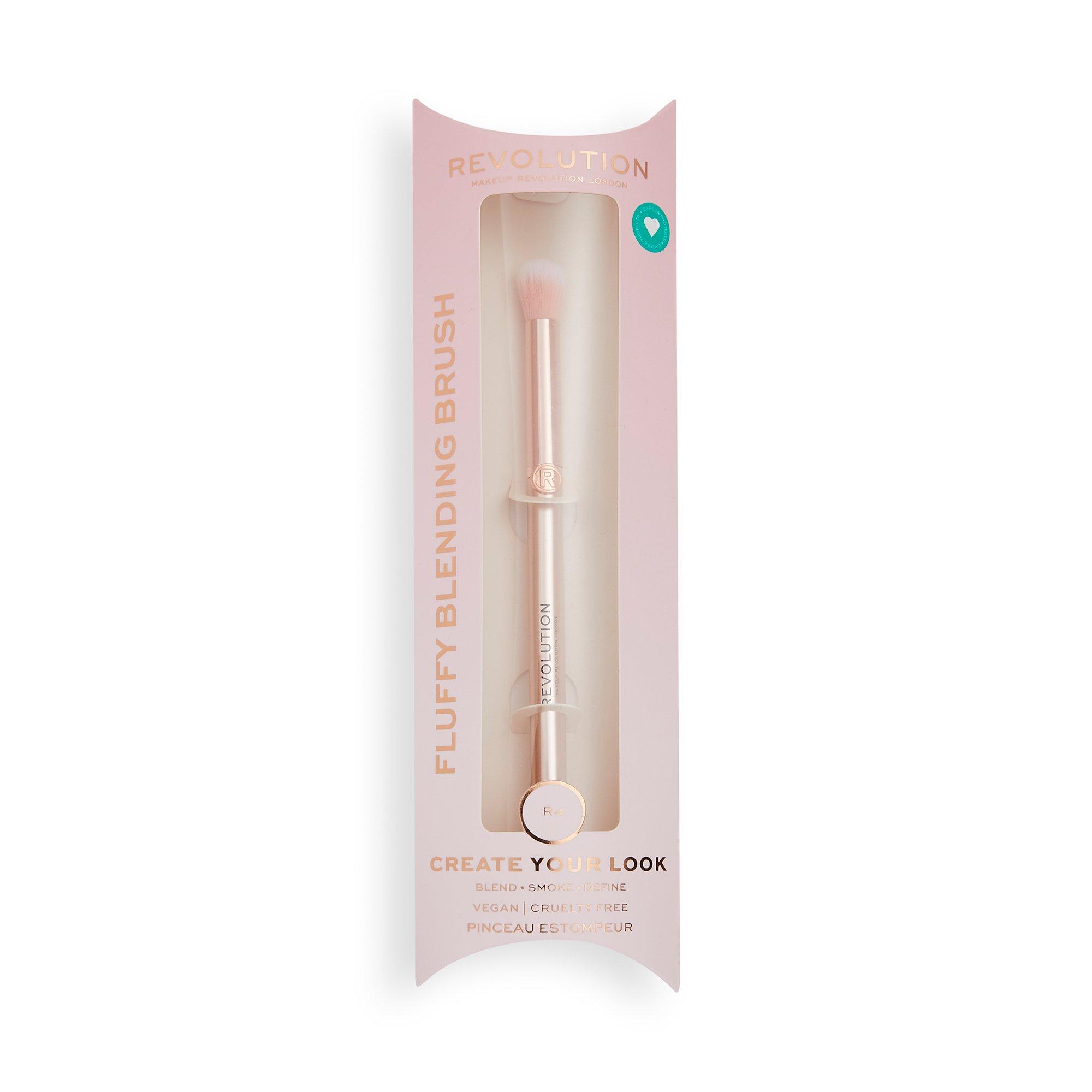 Revolution Create Fluffy Blending Brush R4