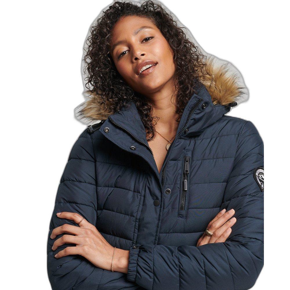 Superdry leichte lange daunenjacke mit kapuze aus kunstpelz, damen