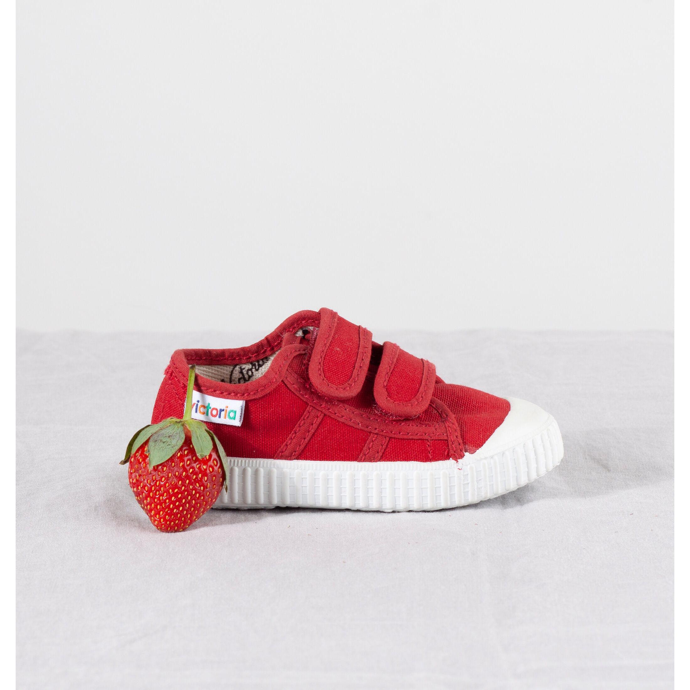 Victoria sneakers 1915