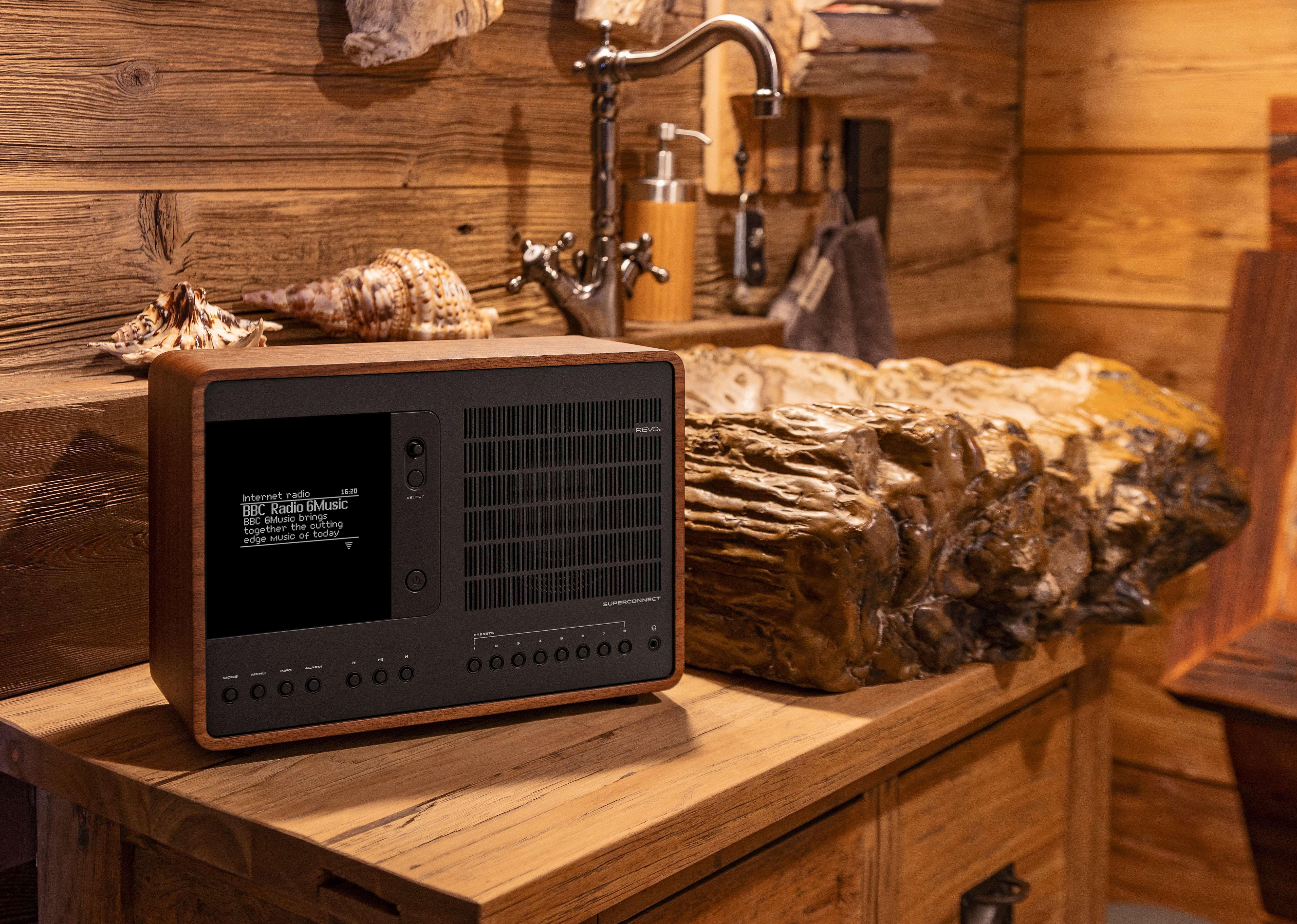 revo Superconnect Stereo