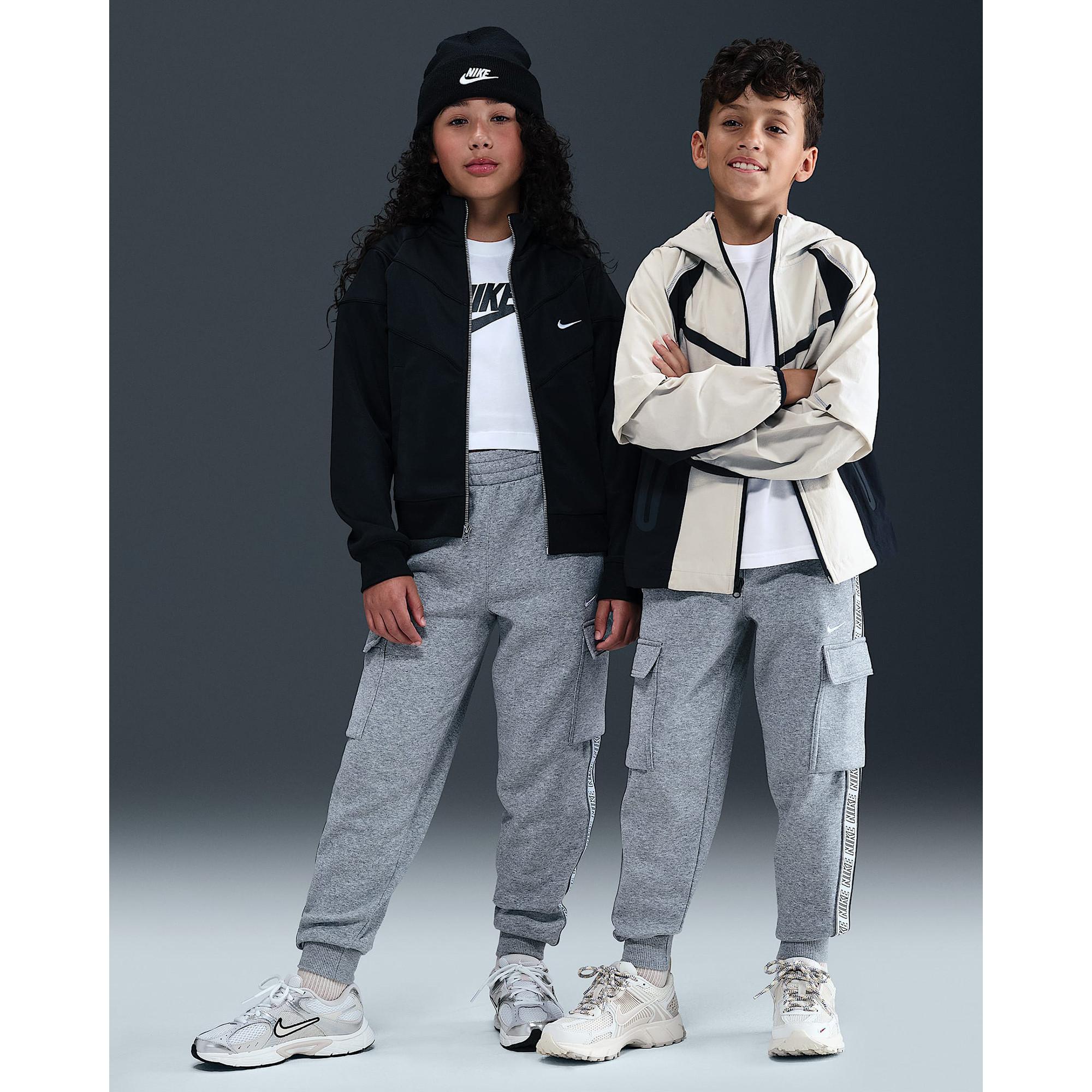 NIKE Jogginghose mit Bündchen