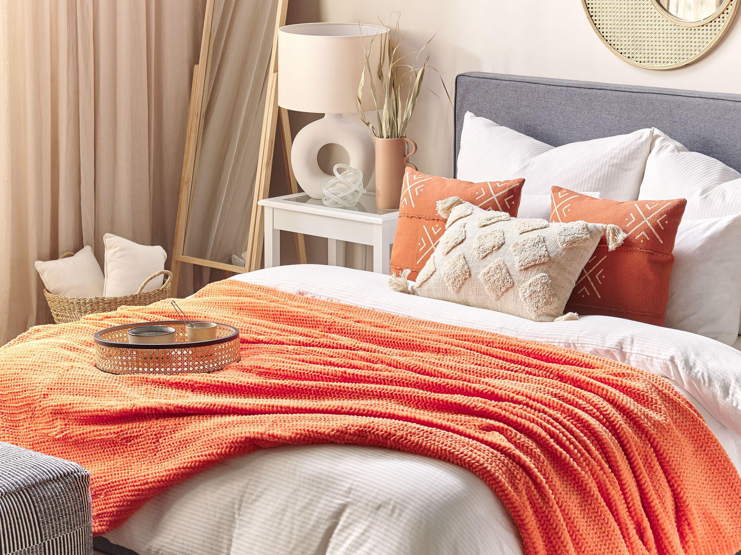 Beliani Kuscheldecke aus Polyester BJAS